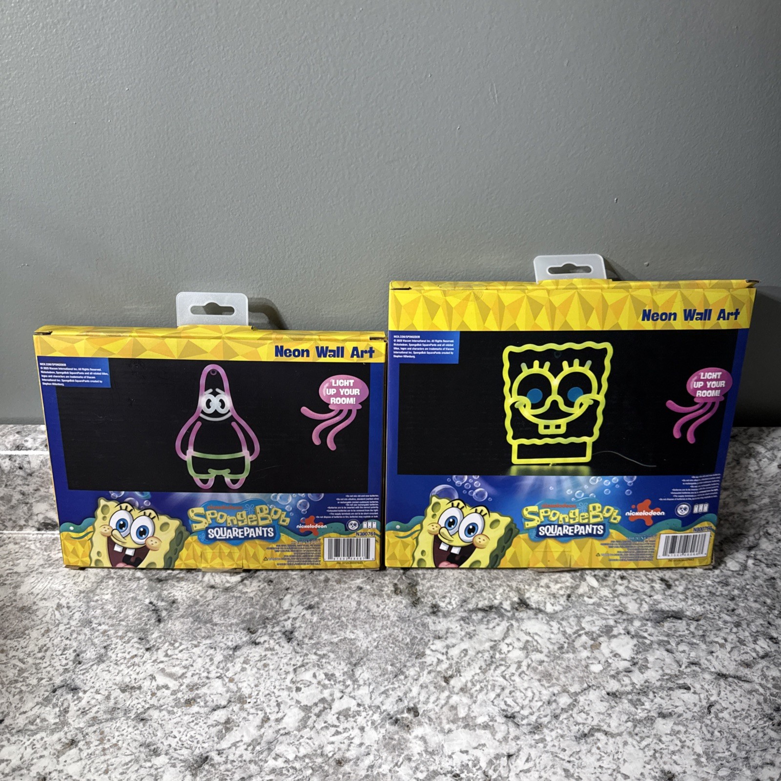 Set of 2 SpongeBob SquarePants and Patrick Neon Wall Art Nickelodeon (Brand New)