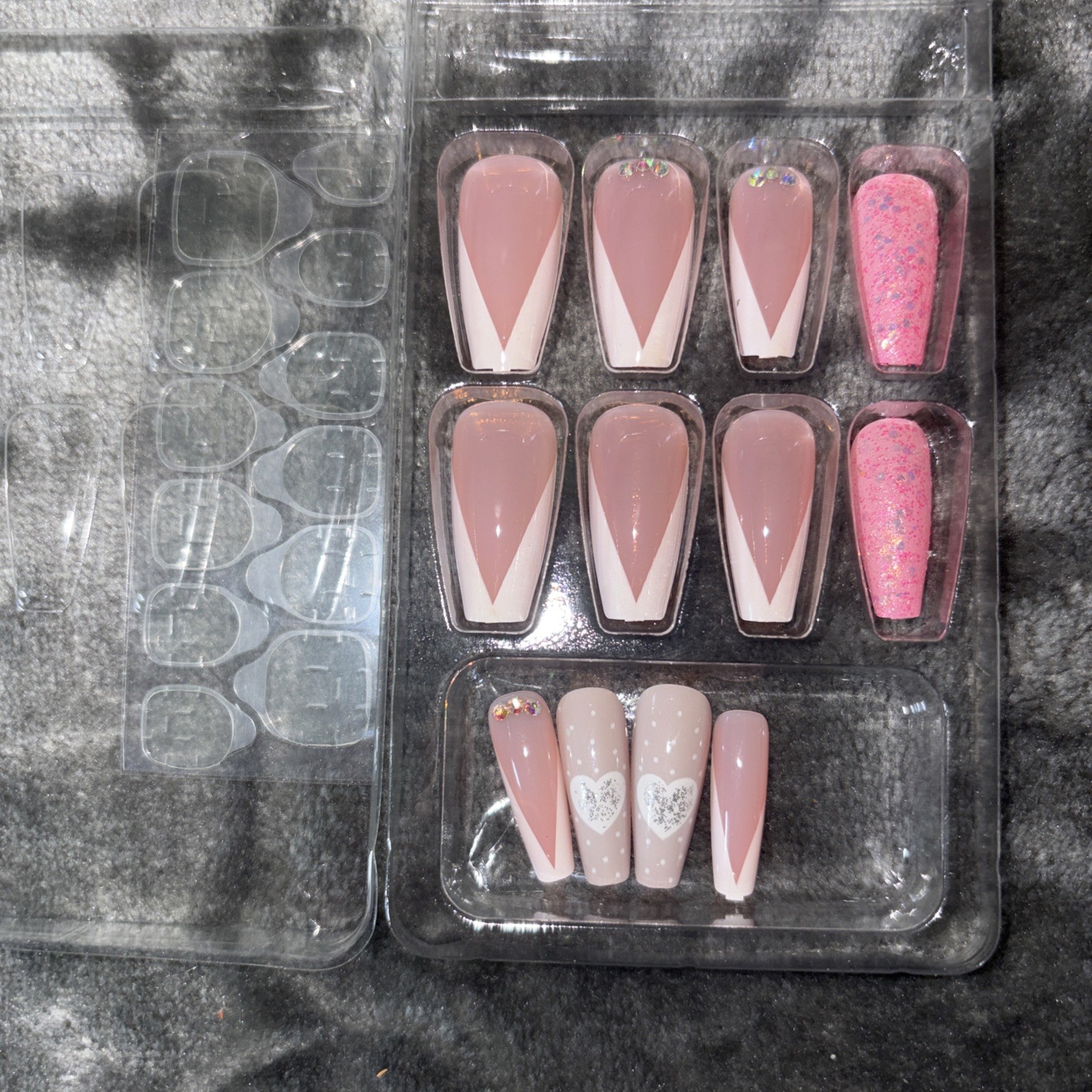 36 PCS Love and Hearts Press On Nails Medium Square Pink Glitter Heart F