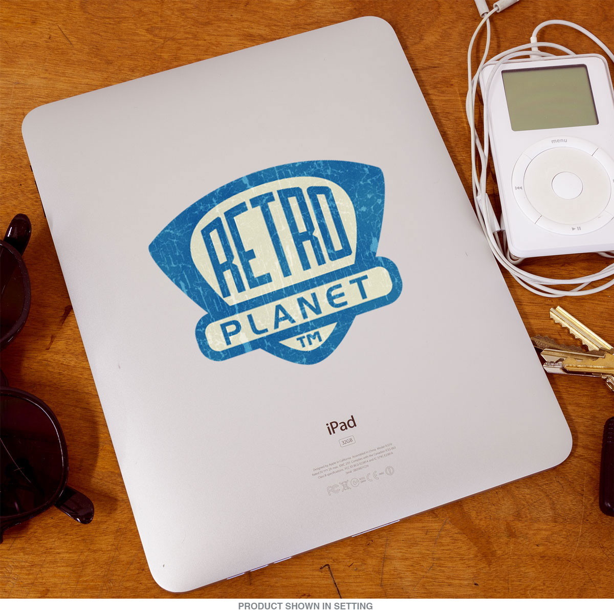 Retro Planet Brand Shield Vinyl Vintage Style Laptop Car Bumper Decal