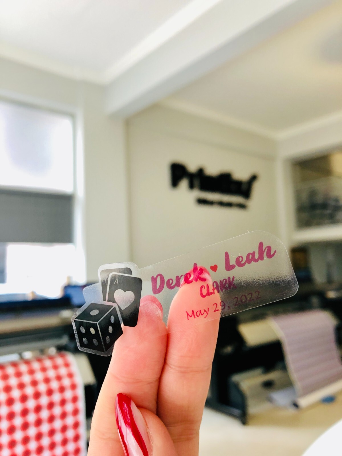 1.000pcs of Custom Clear 1.5 inch Any Shape Colorful Transparent Label