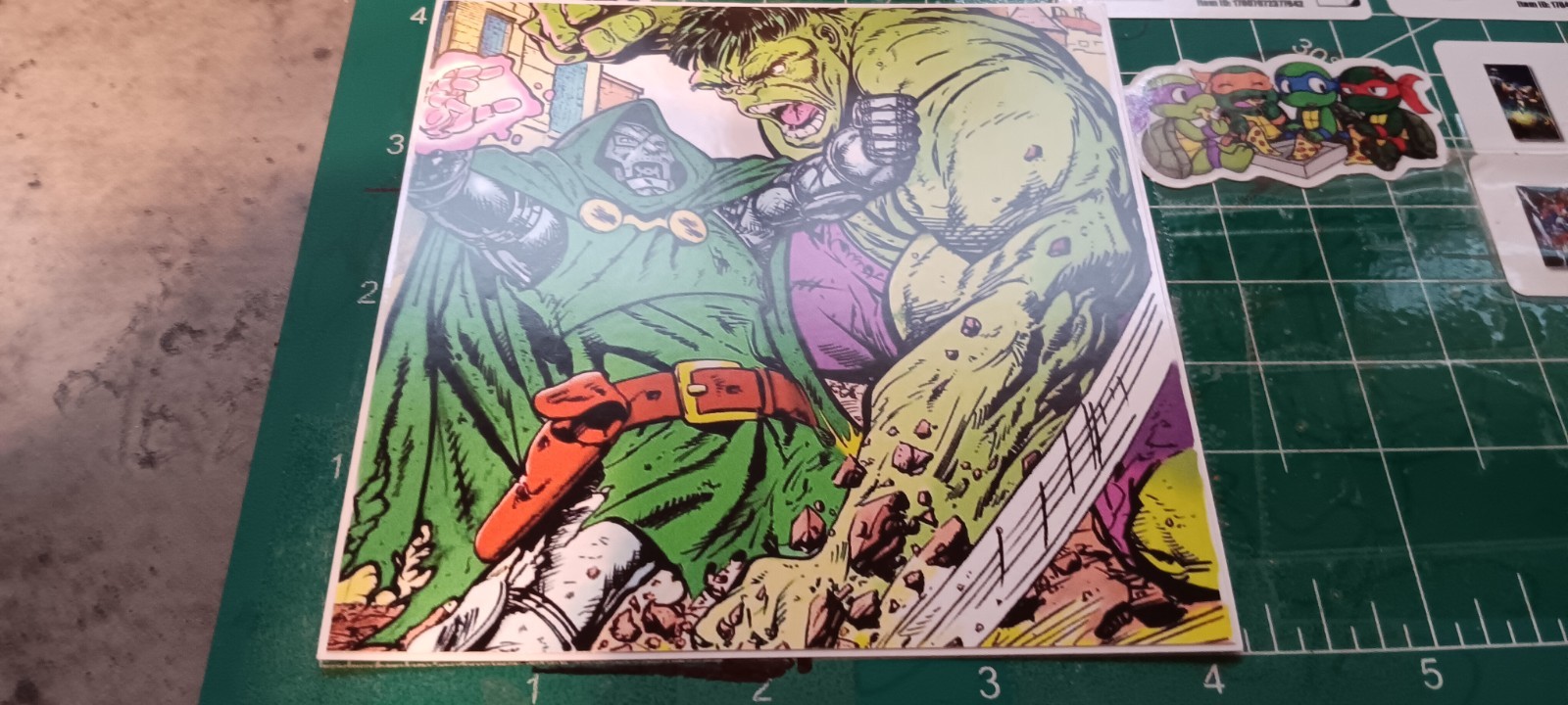 MARVELS X DR.DOOM V. HULK X VYNIL HIGH-GLOSS STICKER 4X4 INCH STICKER X MARVELS