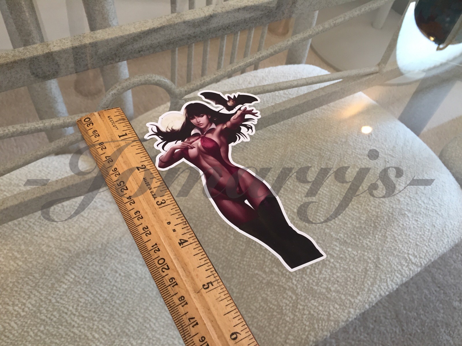 Vampirella – Comics – Anime Sticker Decal Vinyl laptop