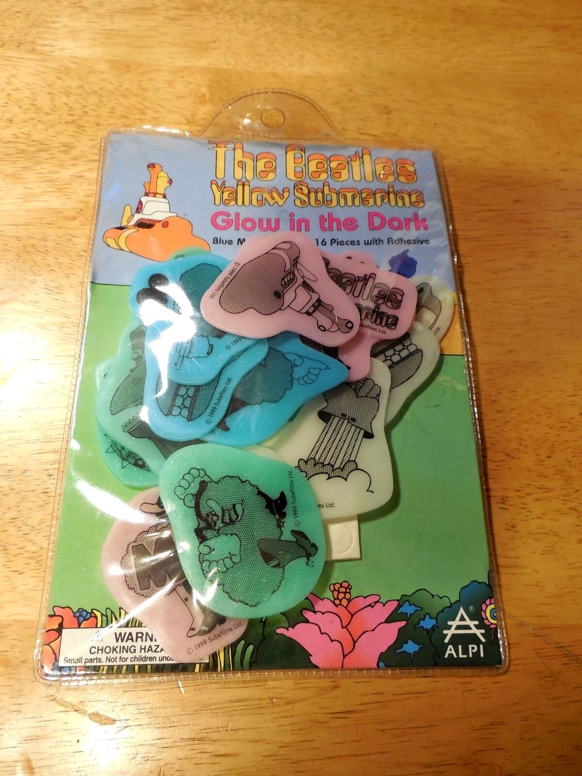 Beatles Yellow Submarine Glow Vintage 1999 Blue Meanies Alpi Decor 16-Pcs SEALED