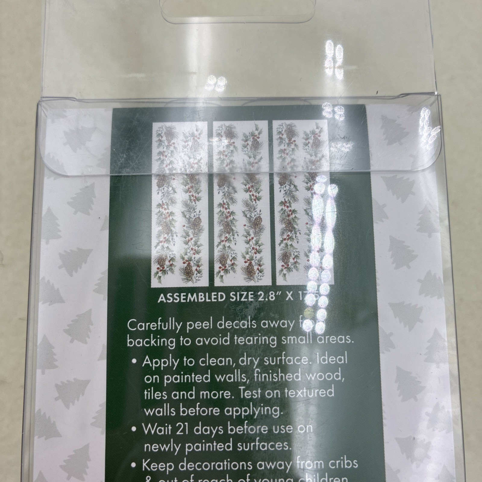 WallWear Christmas Garland Border Wall Decals Peel & Stick Holly Berry 3 Sheets