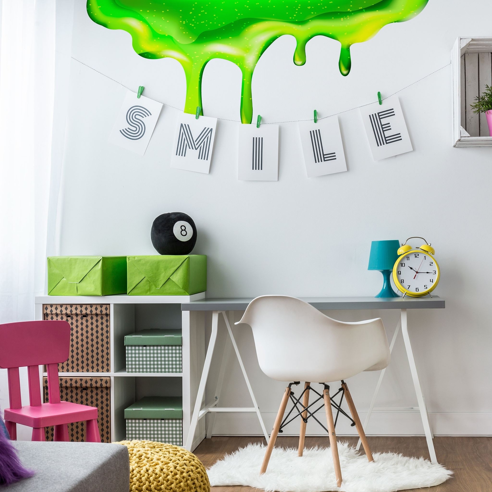 Green Slime Dripping Wall Decal Graphic. Kid’s room home decor. Birthday Slime.
