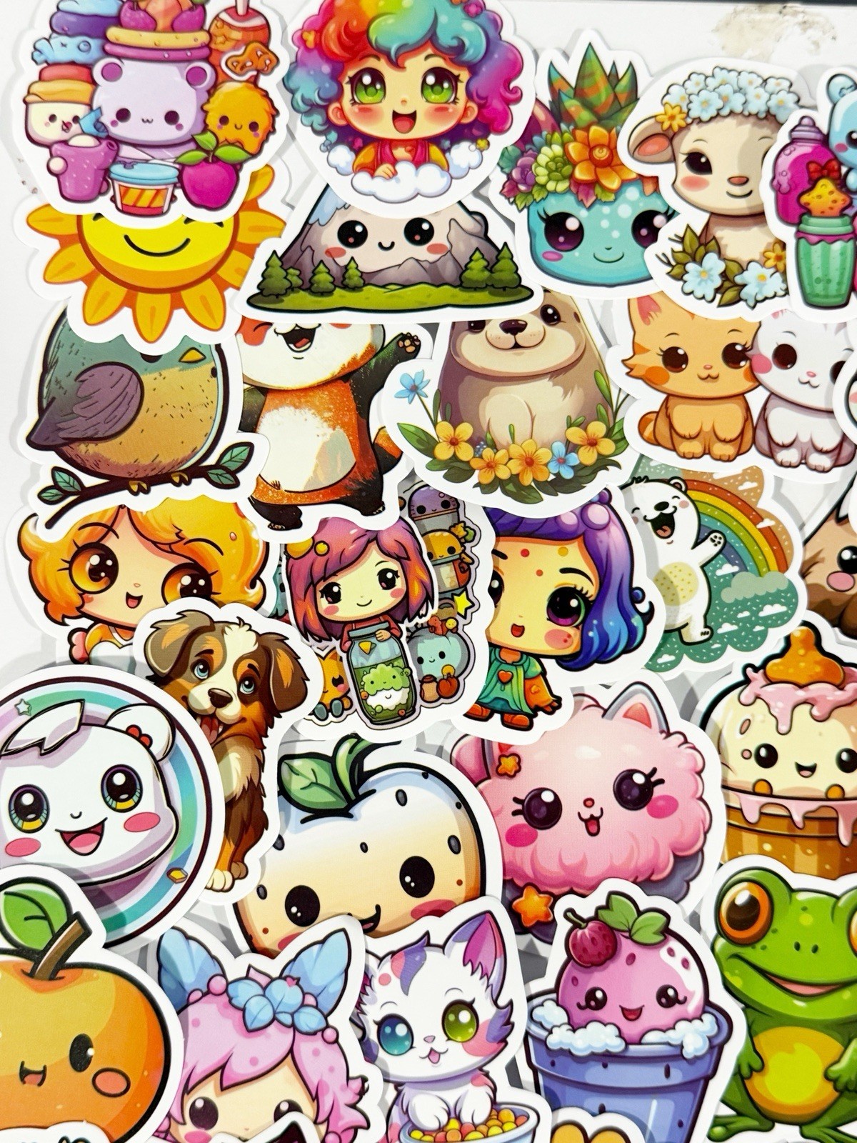 100PCS Cute Waterproof Vinyl Stickers, Kawaii Cartoon Stickers for Kids, Animals