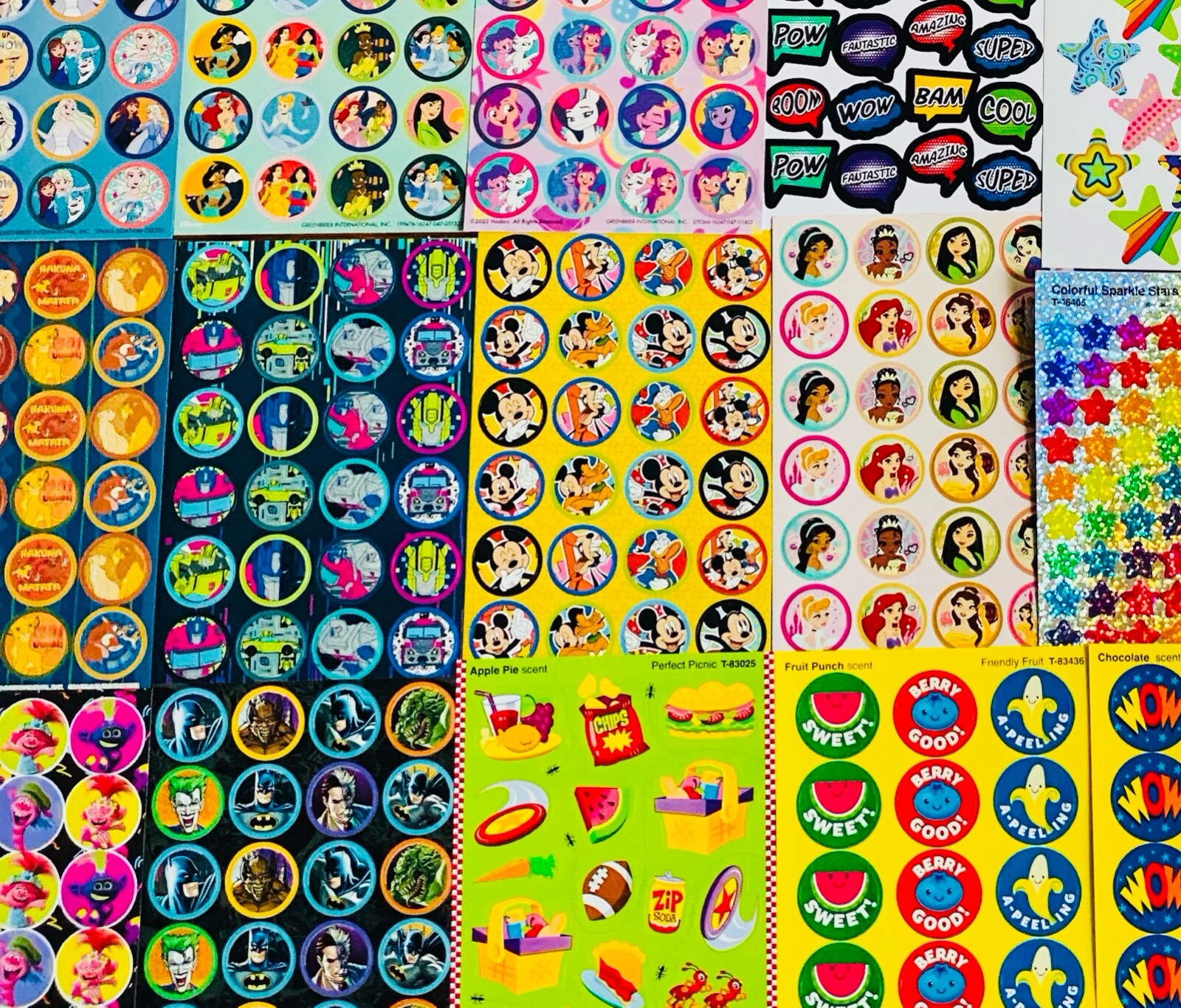 349+ STICKER LOT STITCH GARFIELD SPIDERMAN KUNG FU PANDA HELLO KITTY WEDNESDAY +