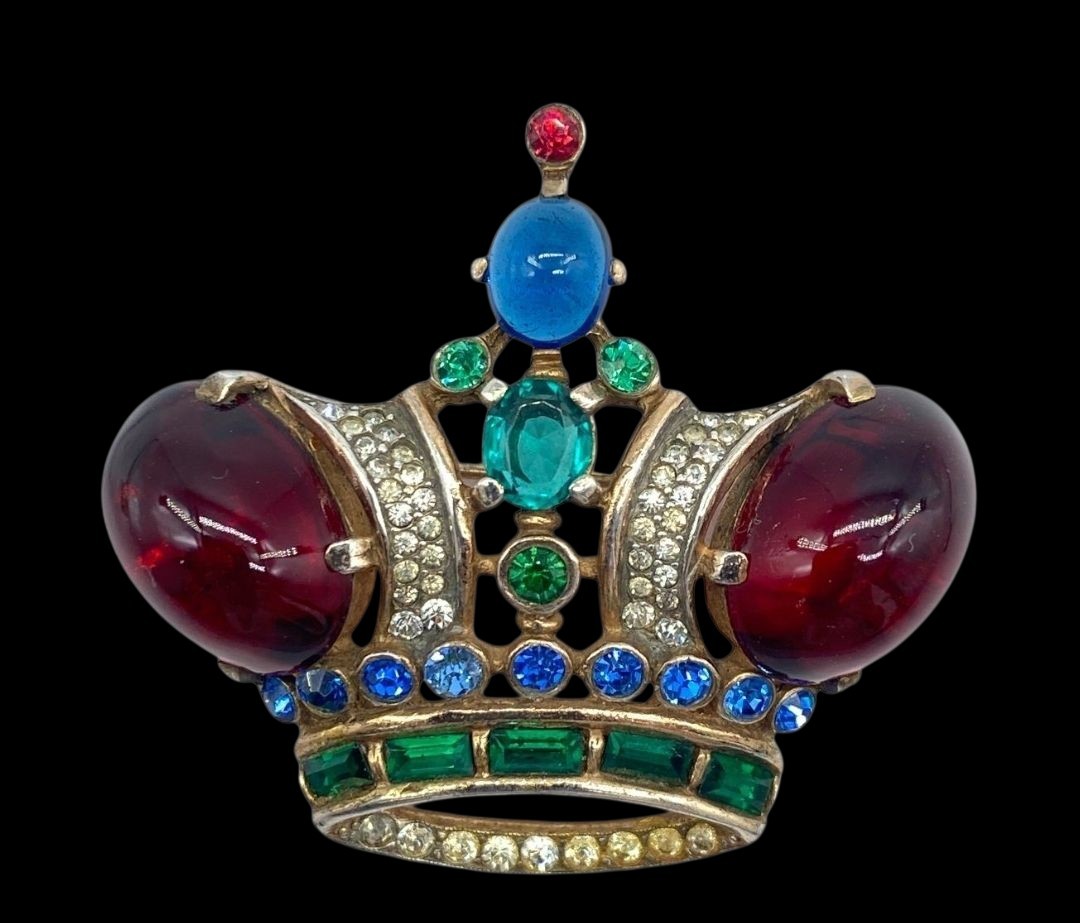 2" Sticker Of Vtg TRIFARI Crown Brooch | Decal | Laptop Sticker