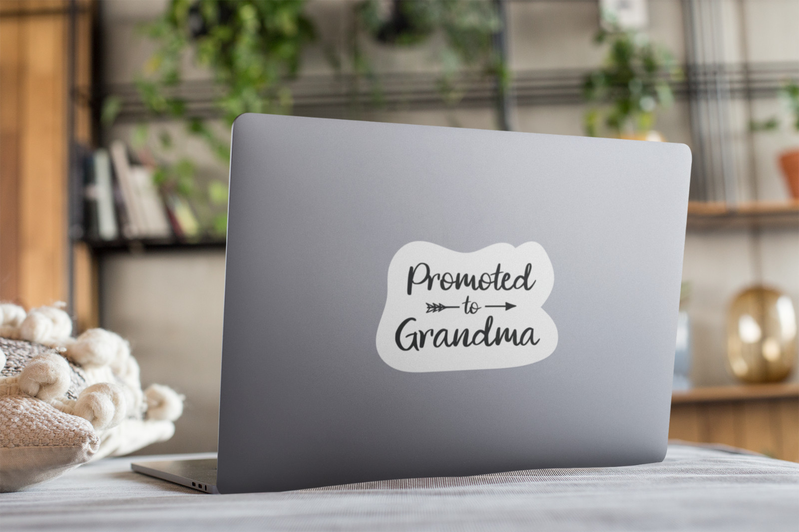 Grandma Sticker Promoted to GRANDMA 4 in Decal Fashion Woman Sticker PS847