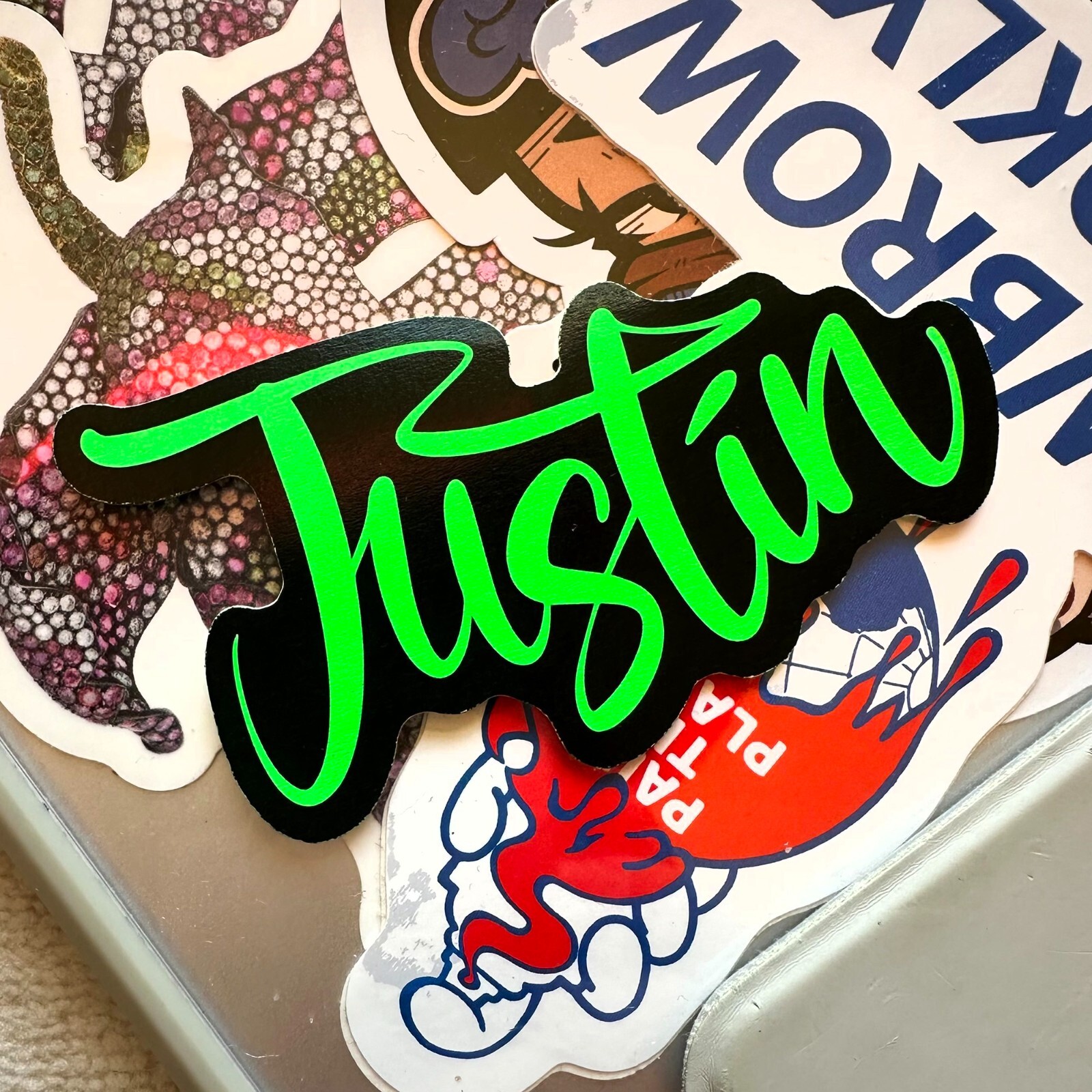 Neon Name Sticker Pack : JUSTIN | for school or Office | graffiti | Calligraphy