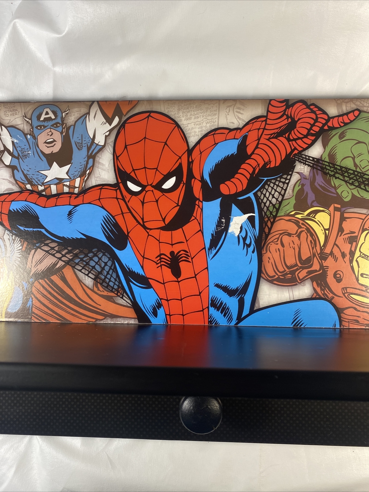 NEW MARVEL Superheroes Wall Room Decor Fold-Out Shelf Hanger 18” X 10” X 5”