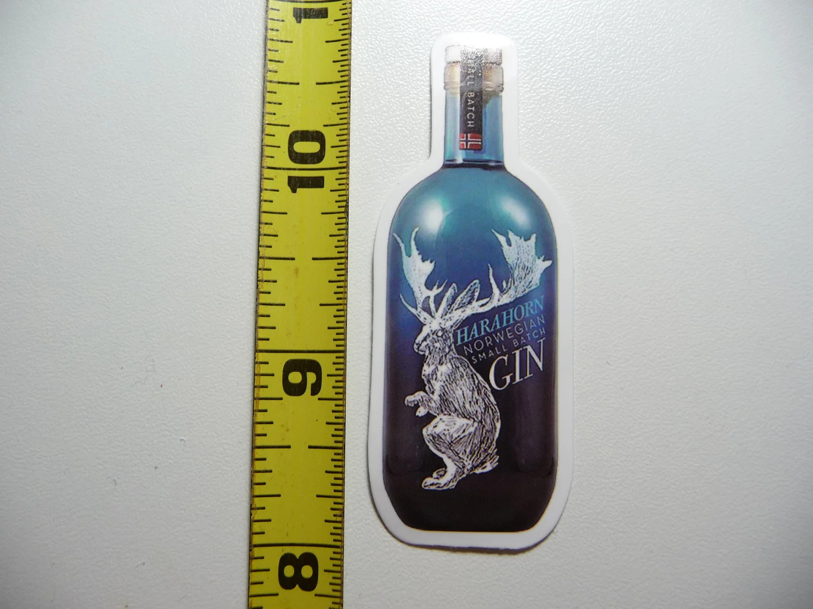 HARAHORN GIN BOTTLE SMALL STICKER DECAL BAR ALCOHOL FUN PARTY CELEBRATION