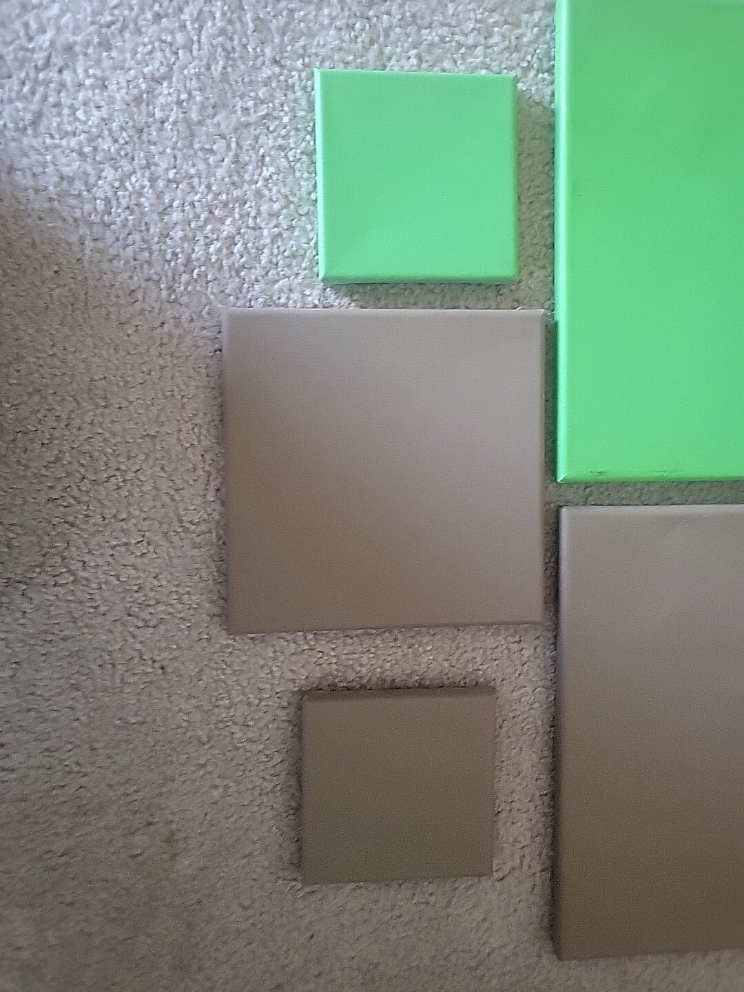 Mindcraft Set of 8 Vinyl Wall Decor Picture Squares Lg Green One Has Minor Mars