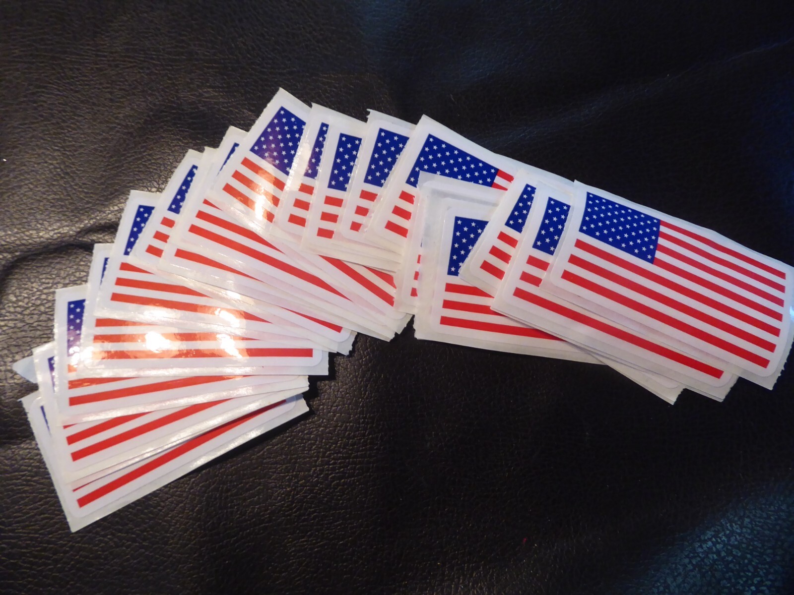SET OF 25 AMERICAN FLAG 4th OF JULY VINYL PEEL & STICK STICKERS 3" x 1.5" NEW