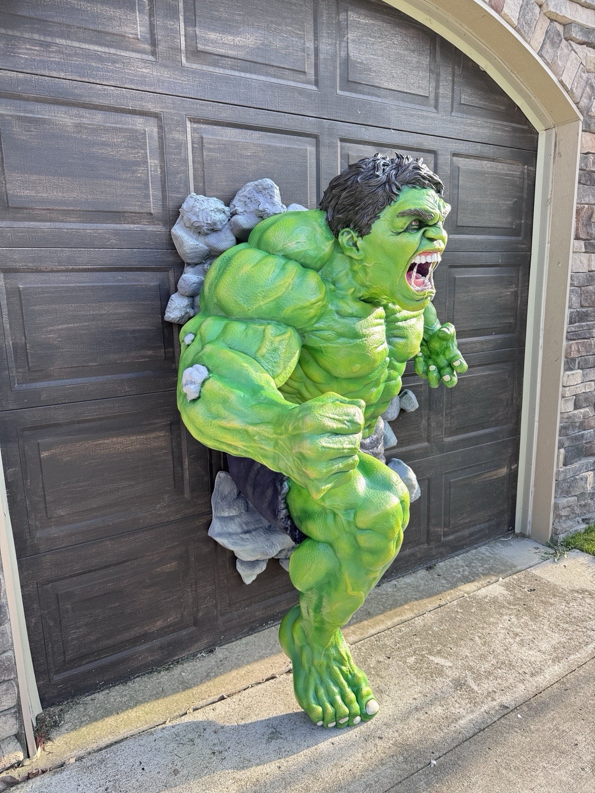 Hulk LIFE-SIZE 3D wall buster. 3D printed and hand painted