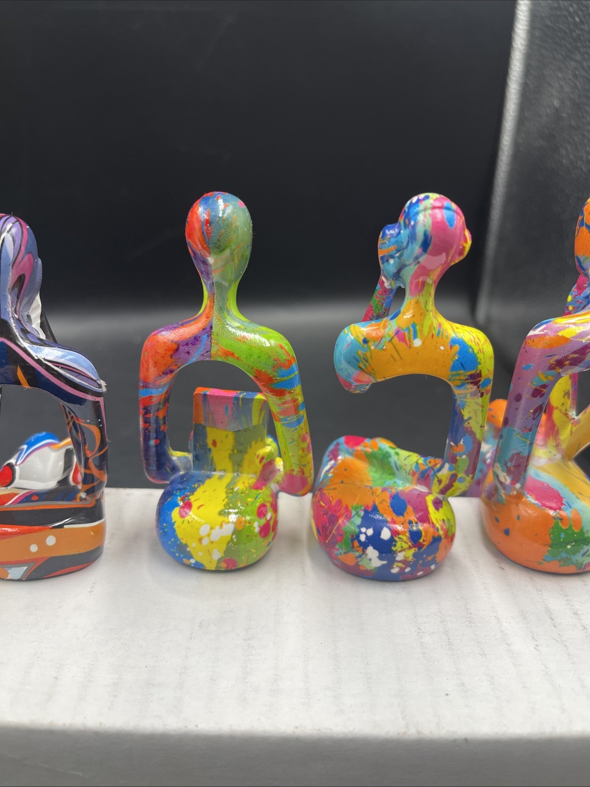 home decor set of 7 resin graffiti thinker Reader statues accent abstract