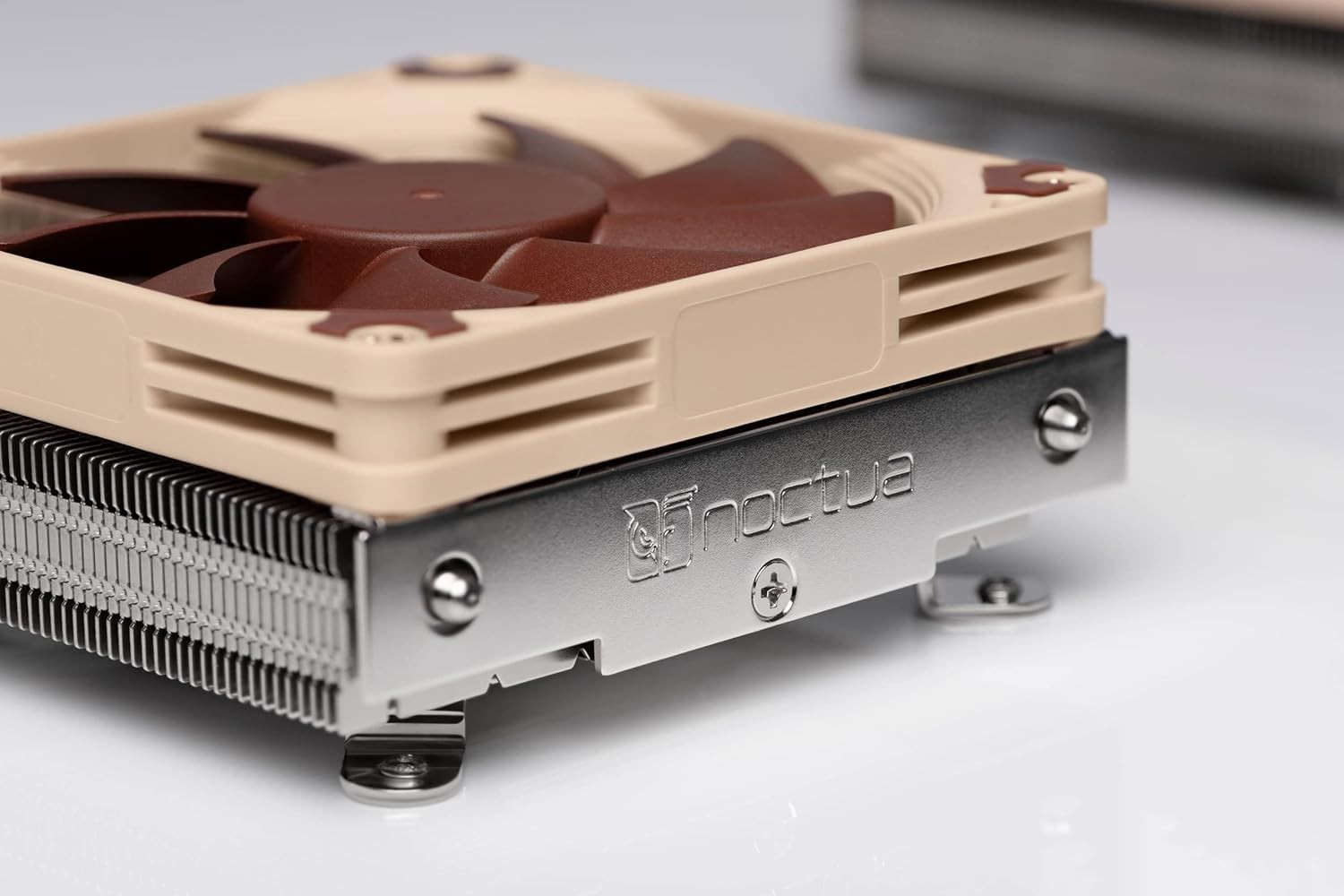Noctua NH-L9i-17xx, Premium Low-Profile CPU Cooler for Intel LGA1700 and…