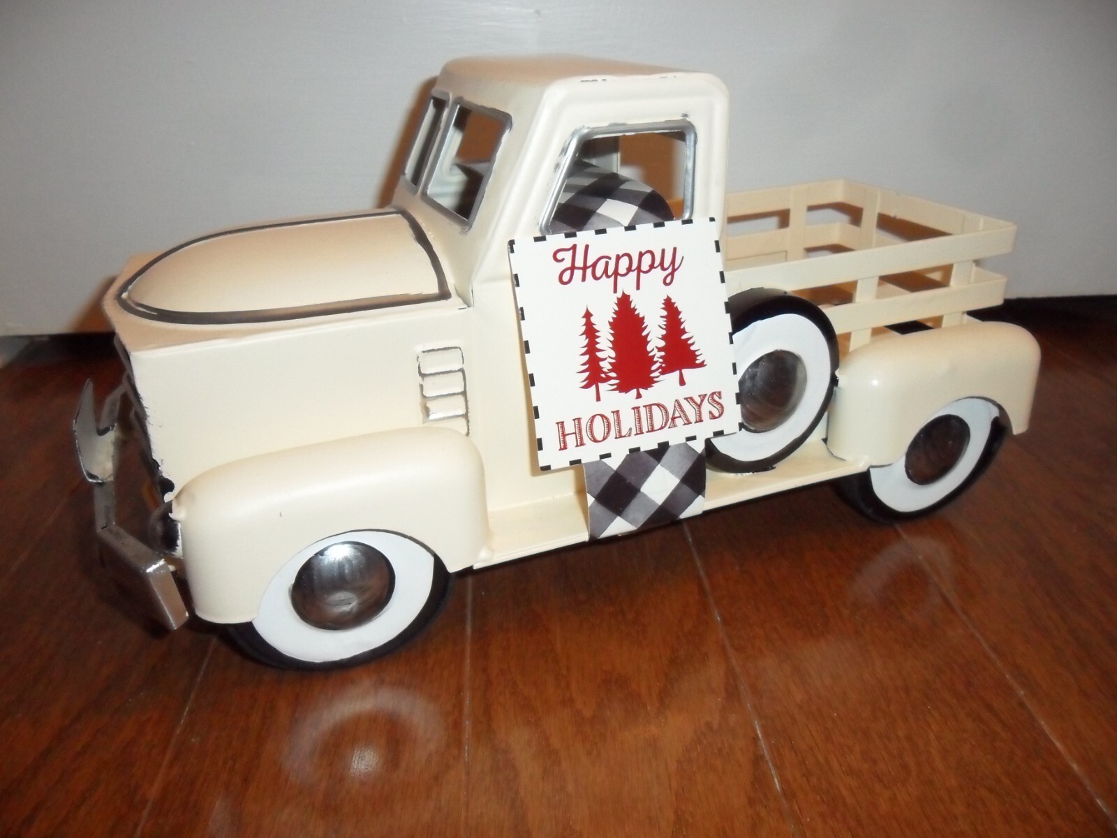 Beige Metal Truck Decoration Happy Hollidays Rustic Home Style
