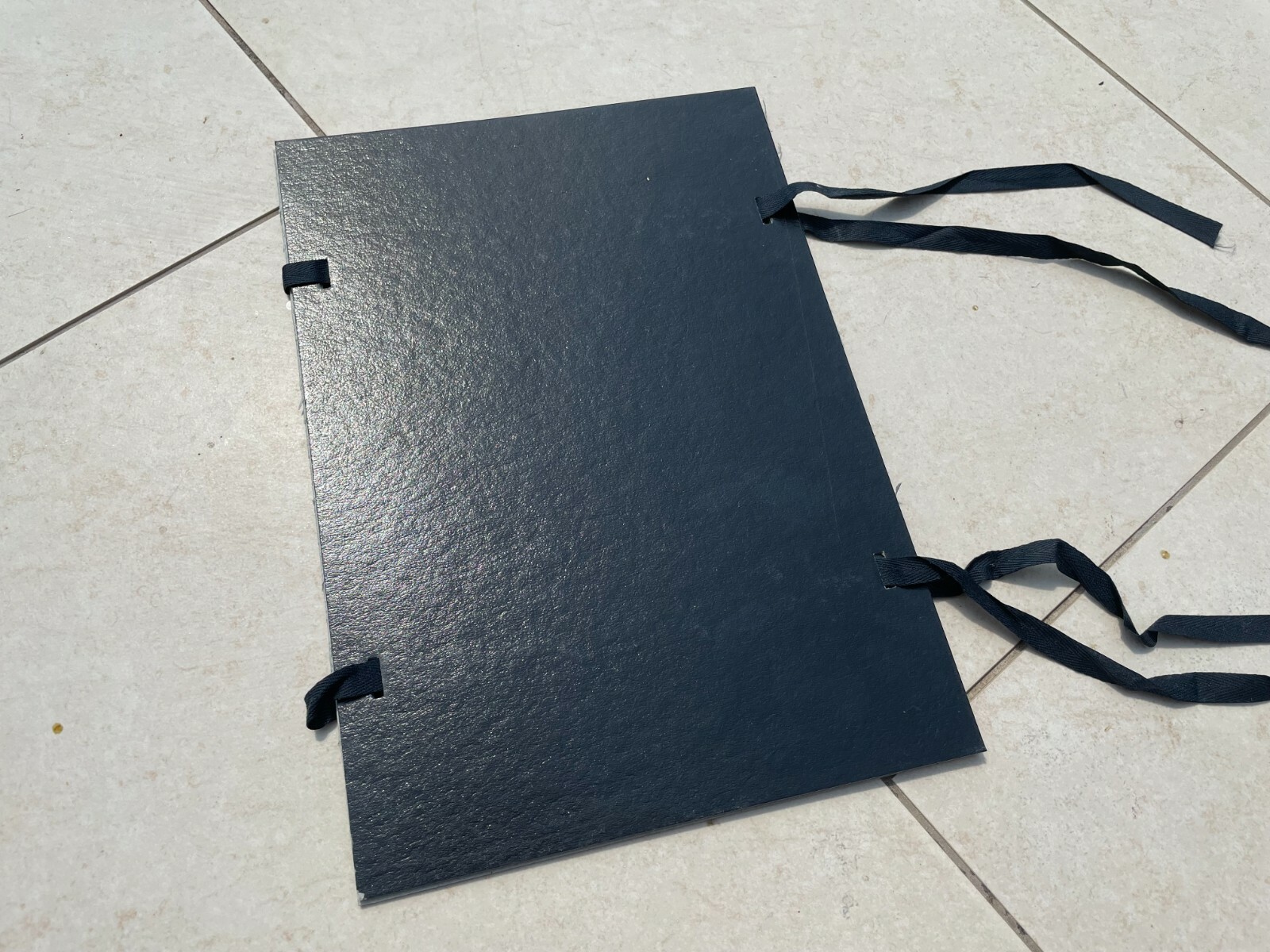 Hard Cover Portfolio Folder with Tie tapes Classic 8-1/4"x11-3/4"