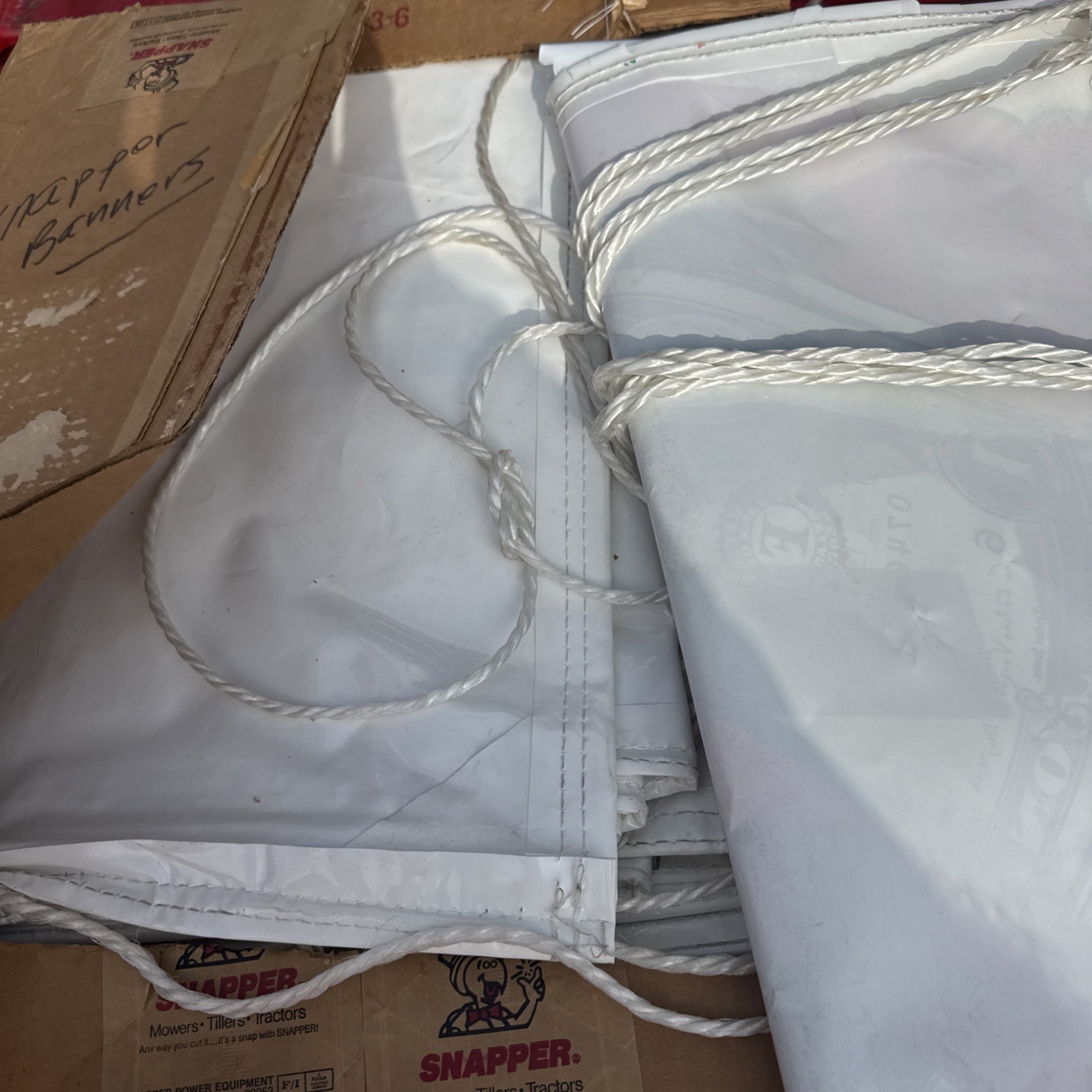 SNAPPER BANNERS OEM FREE SHIPPING – SEE PHOTOS. BRAND NEW