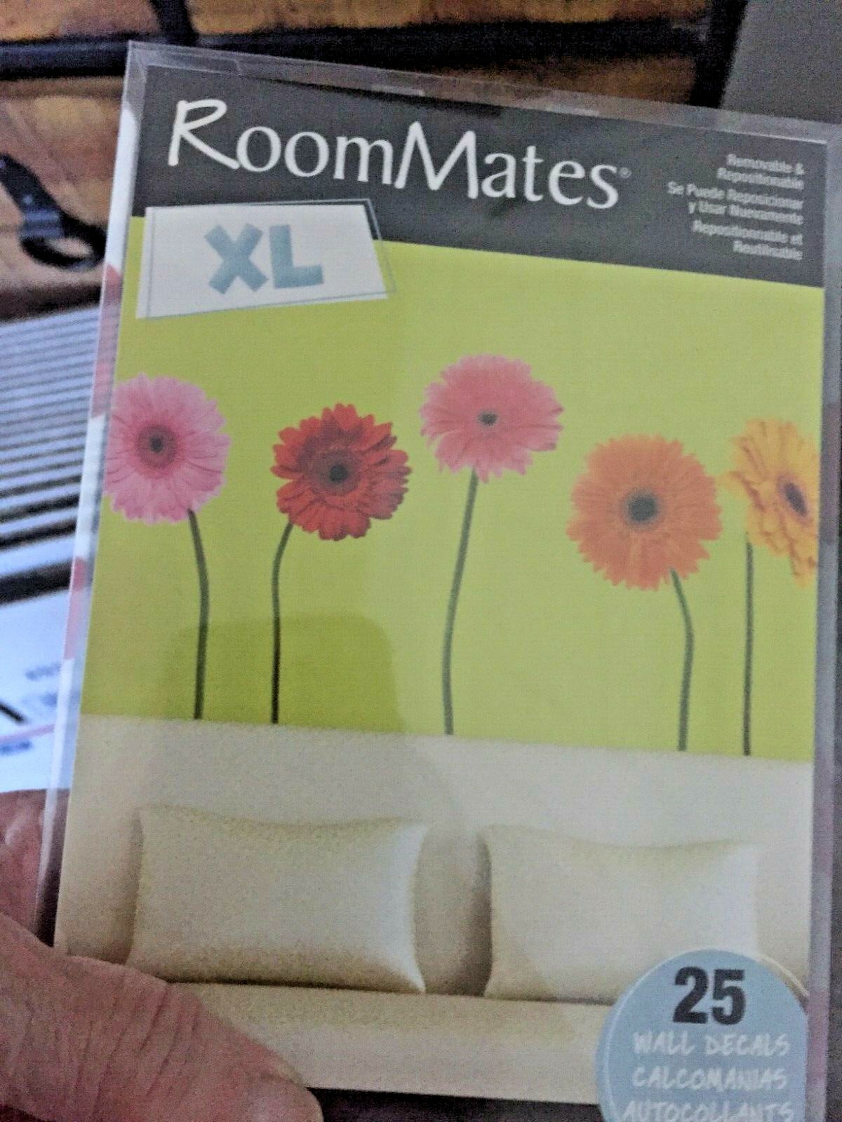 Room Mates Floral Zinnias Daisies 25 Peel Stick Wall Decals 14" W x 45" T Each