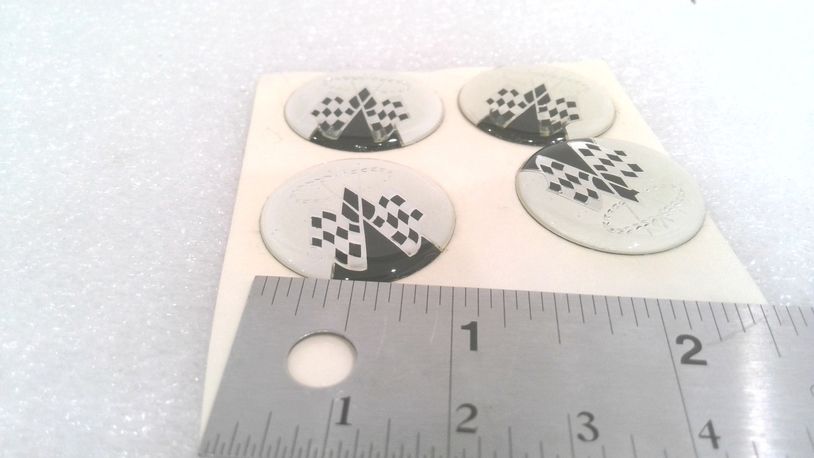 RACING FLAGS DOMED STICKER, WHITE/SILVER/BLACK, 2.5 MM X 1.1" (LOT OF 24)