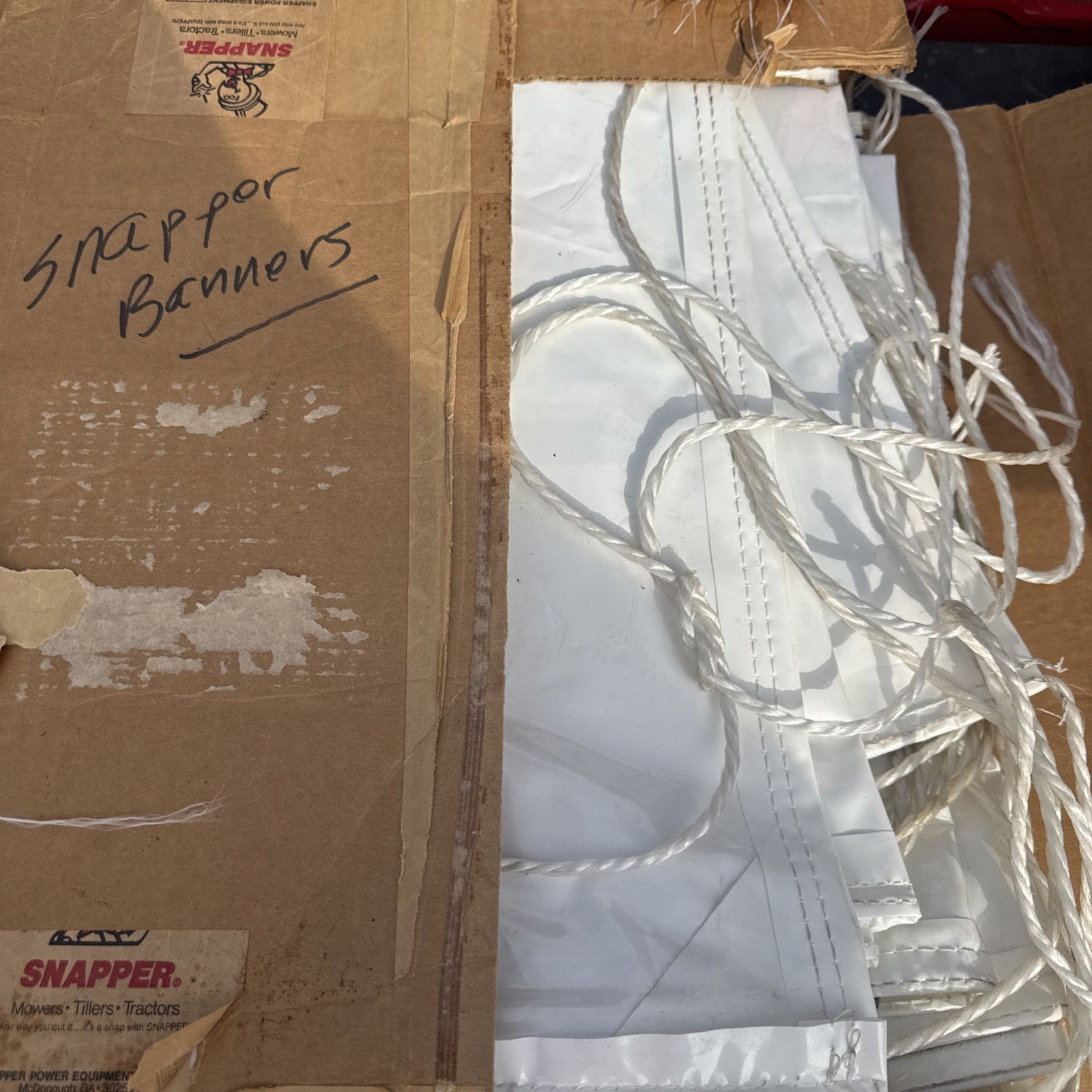 SNAPPER BANNERS OEM FREE SHIPPING – SEE PHOTOS. BRAND NEW