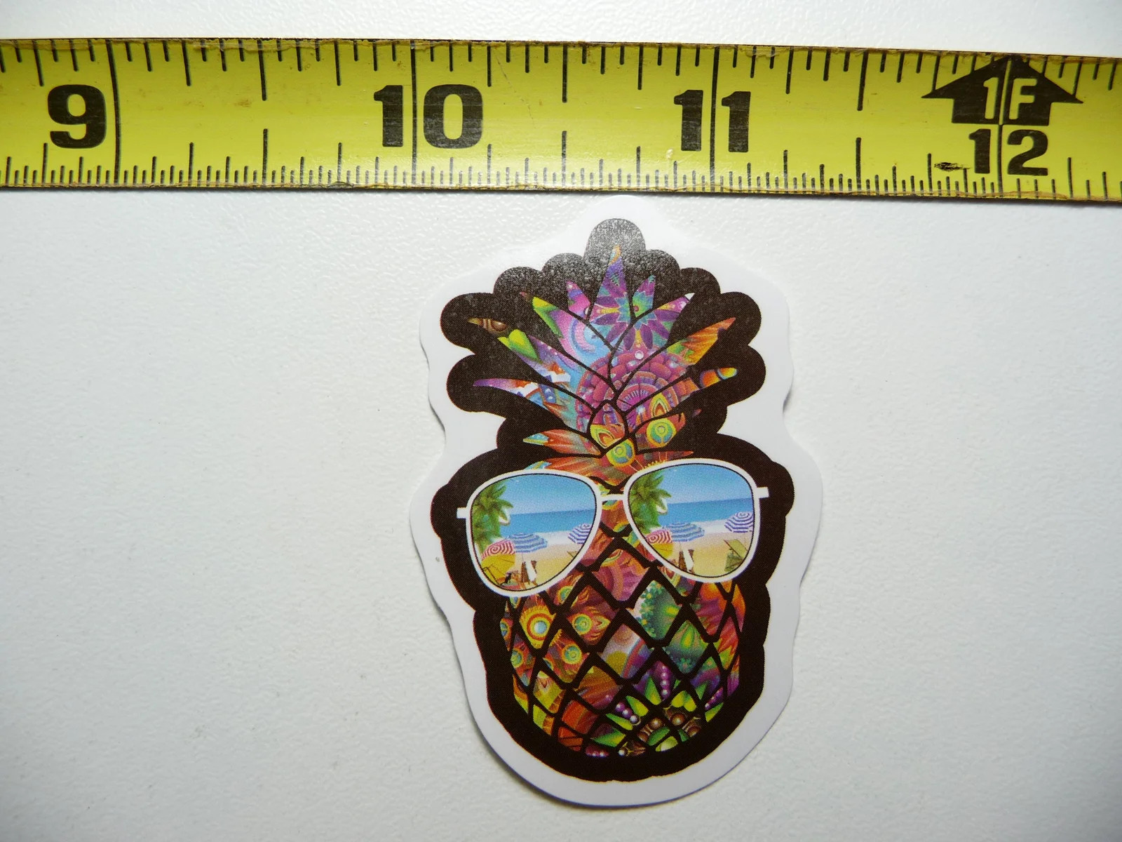 COLORFUL PINEAPPLE SUNGLASSES SMALL STICKER DECAL TROPIC SCENE VACATION TRIP