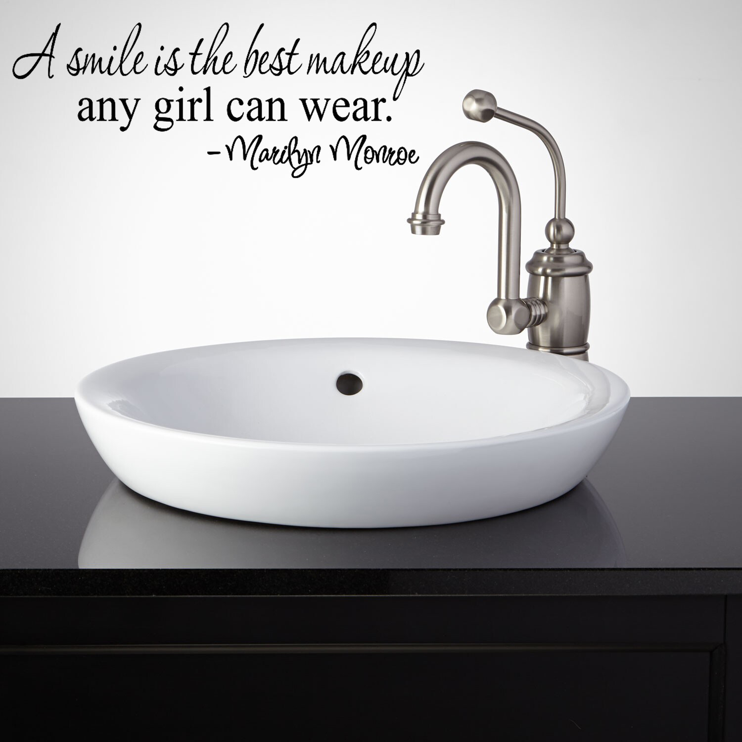 A SMILE IS THE BEST MAKEUP MARILYN MONROE VINYL WALL DECAL WALL STICKER DECOR