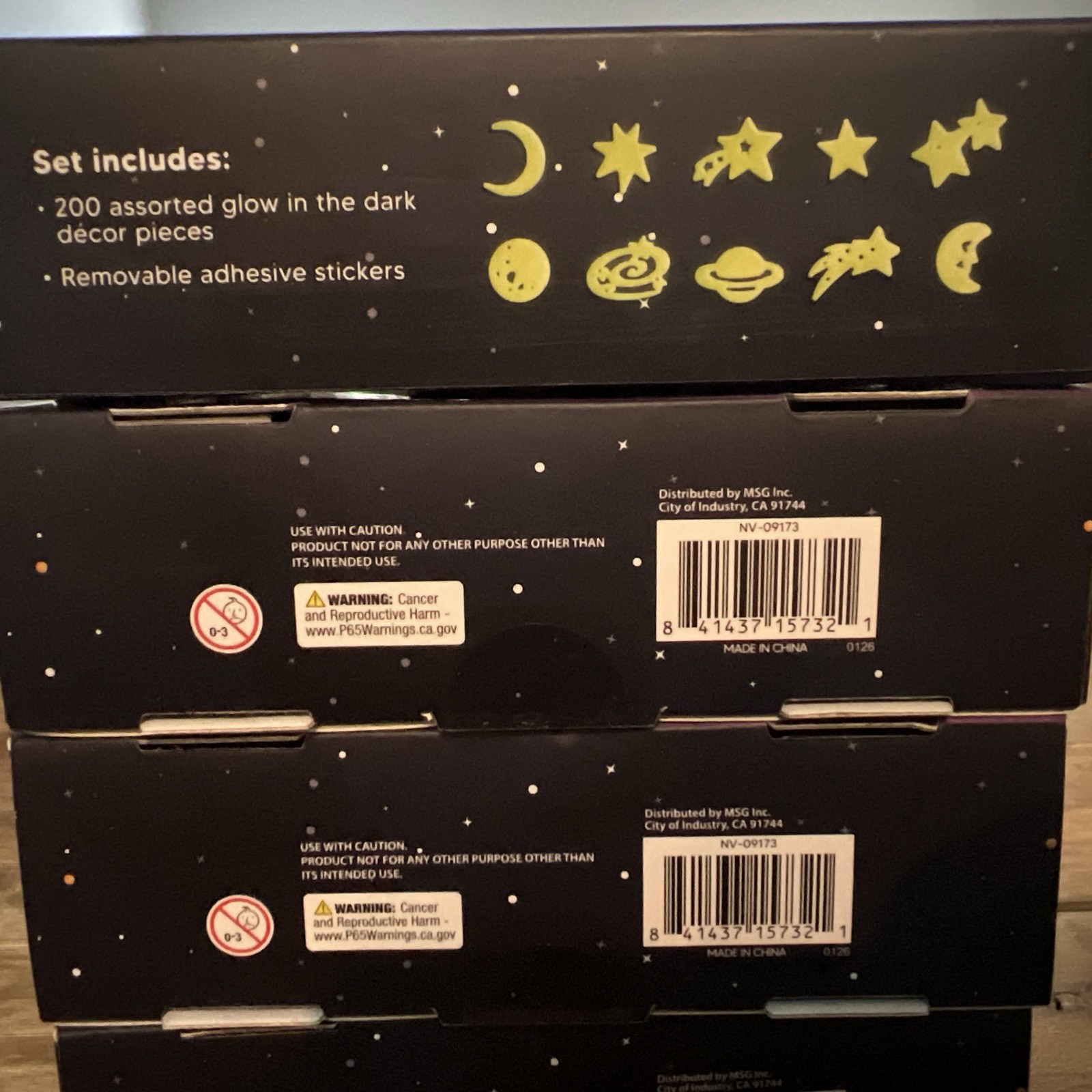 Glow in the Dark Stars/Planets for Ceiling/Walls (1) Box of 200 Pieces