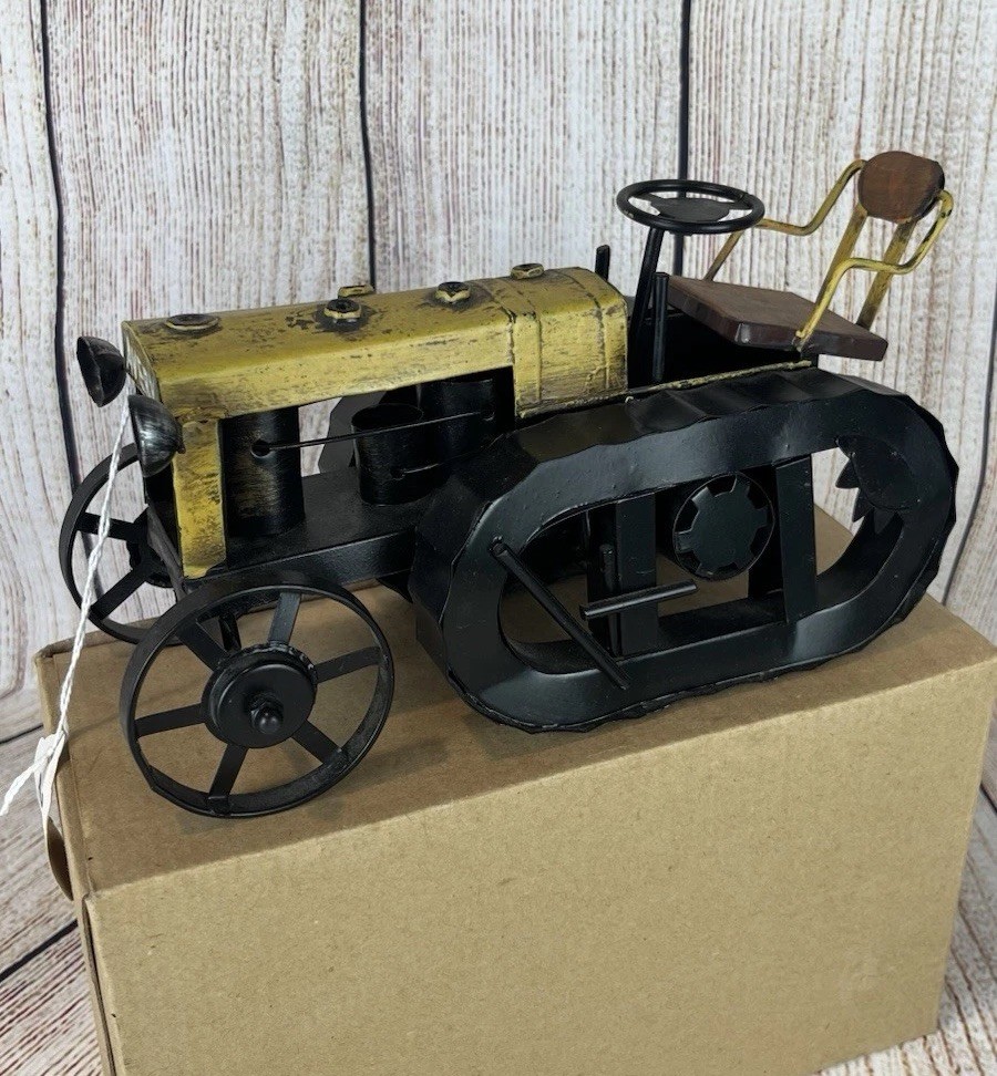 Avery Vintage Metal Yellow Tractor Farmhouse Home Decor Rustic 9.5” New Old Stoc