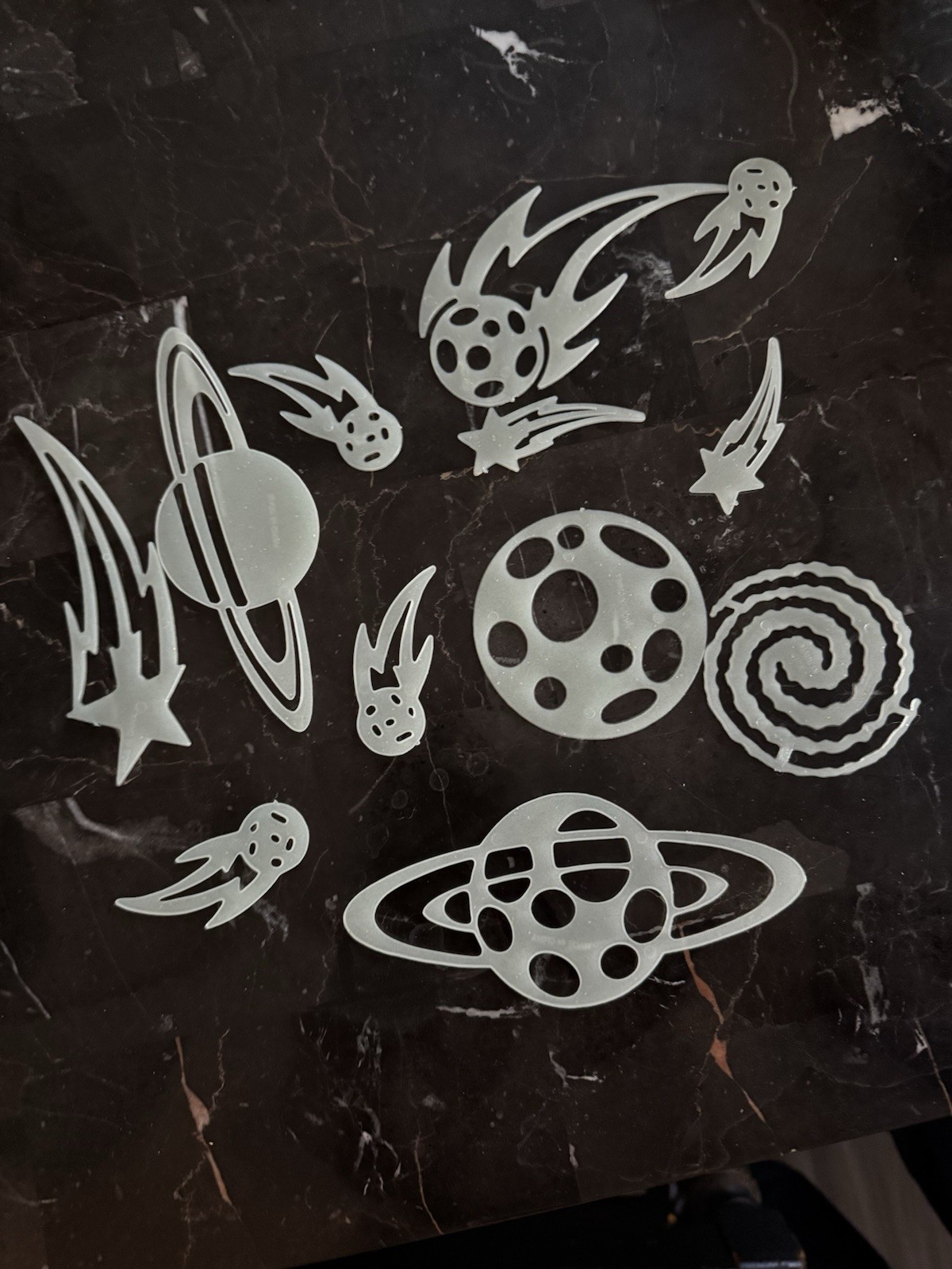 🌙✨ Vintage 2000 Glow-in-the-Dark 13 Planet Pieces– Not Used – Rare