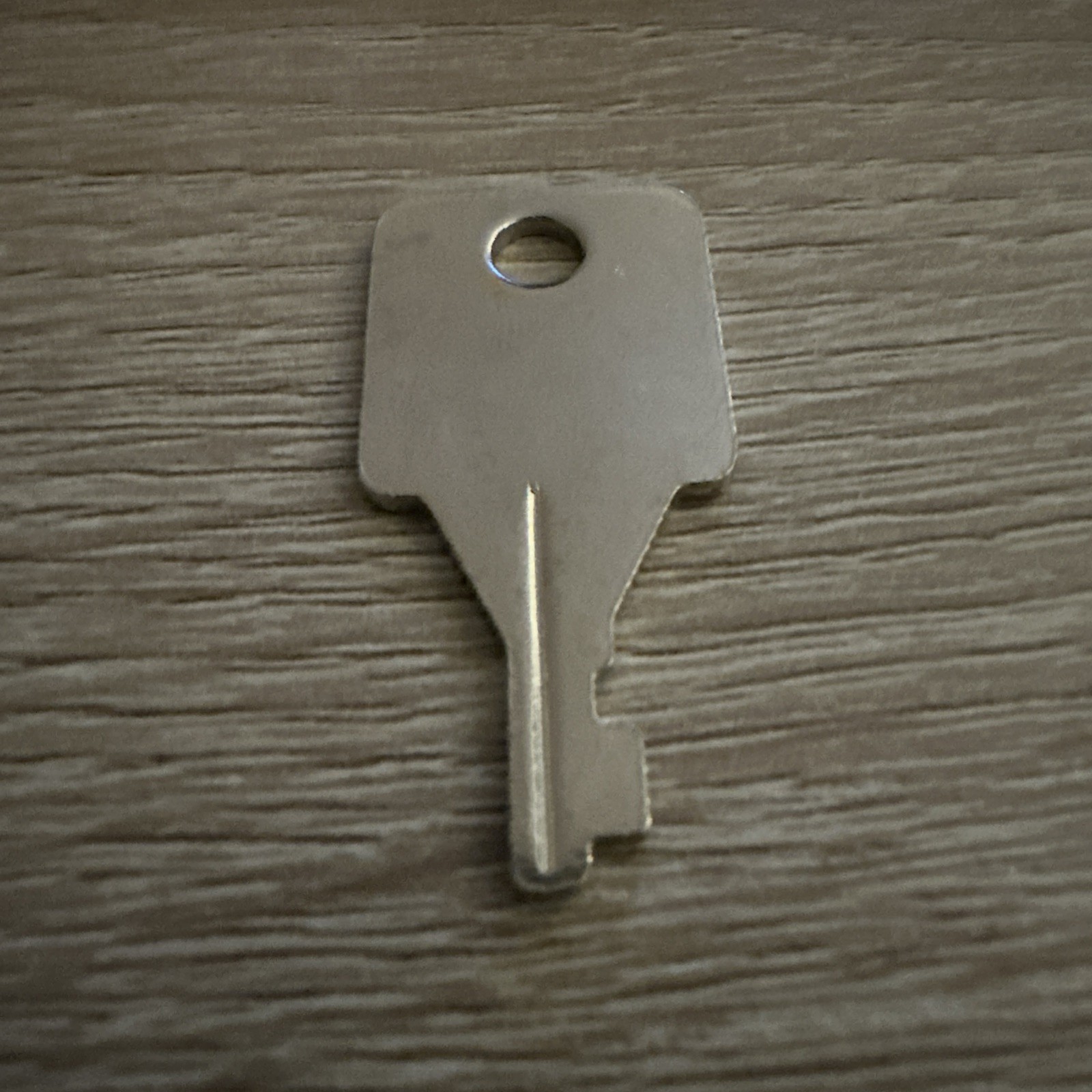 Spare Case Keys – CHOOSE – Instrument Etc Square / Round