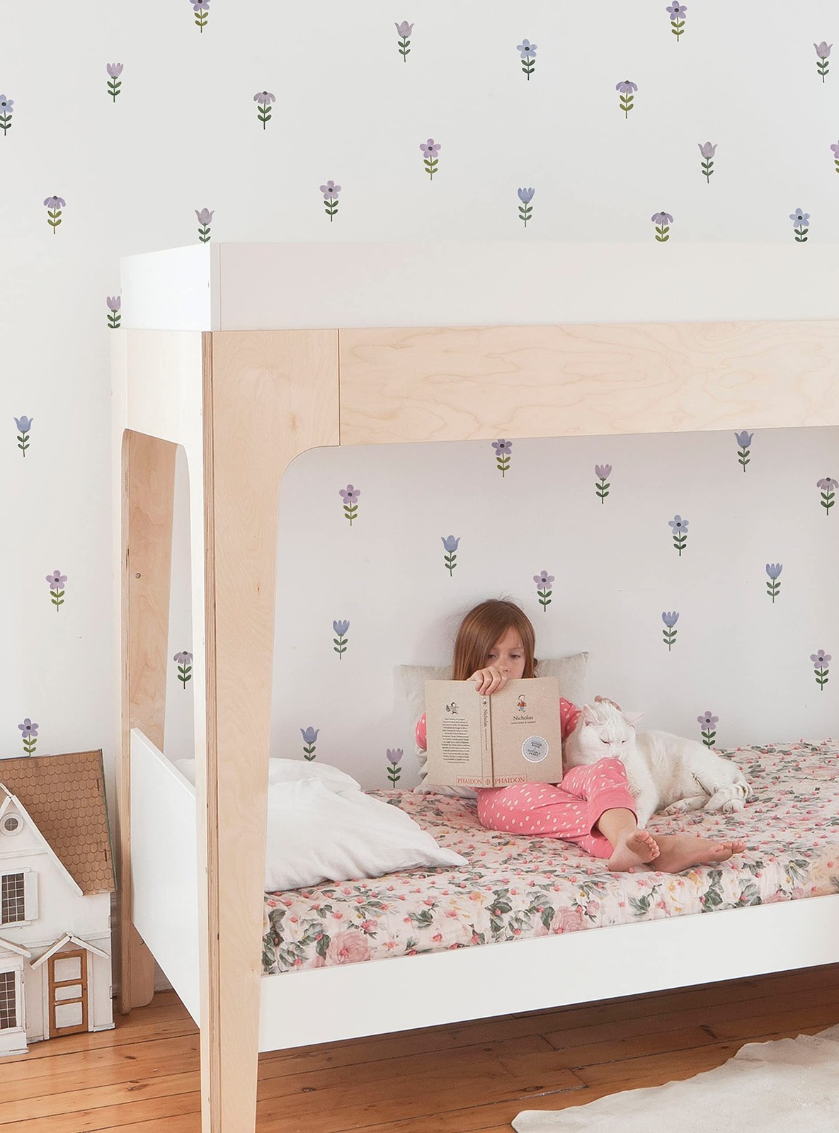 Tiny Flowers Peel and Stick Wall Stickers (Lavender)