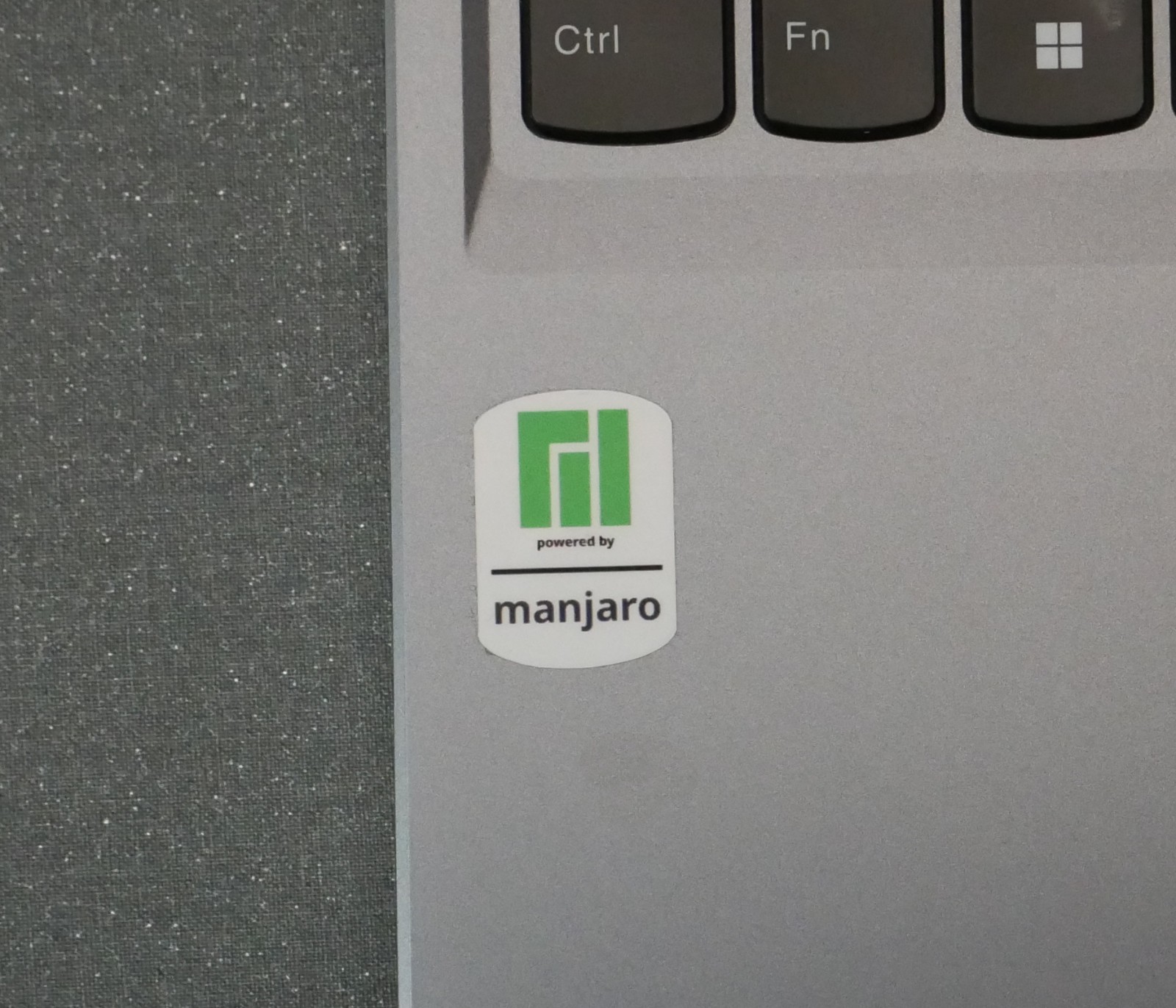 Linux PC Case Stickers – Choose one!