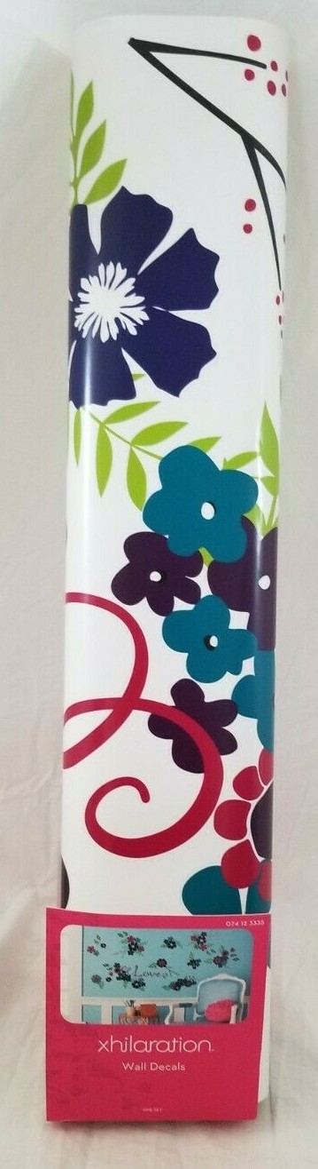 Xhilaration Floral – Love Wall Decals NIP