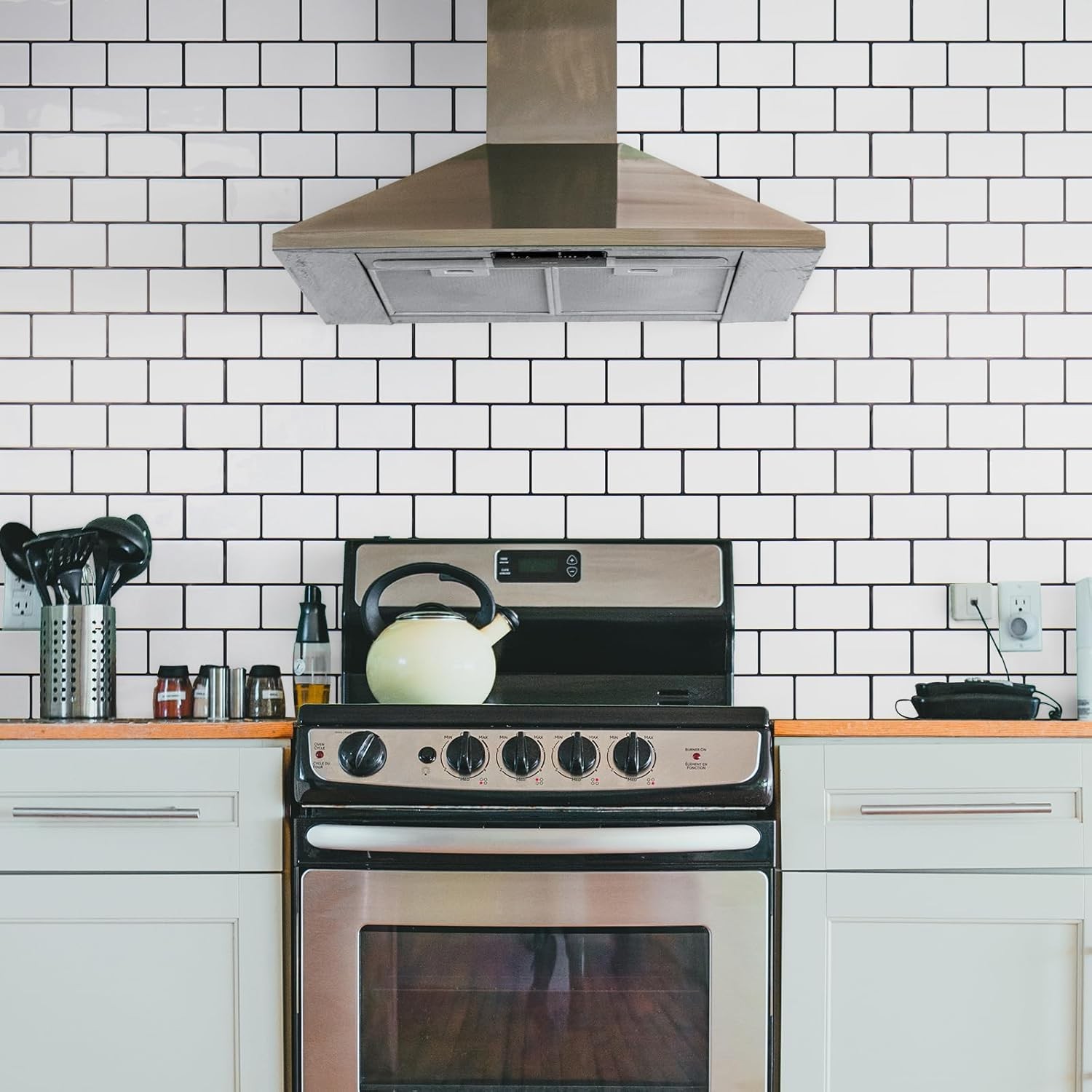 STICKGOO 10-Sheet Peel and Stick Backsplash, Cold White With Black Grout