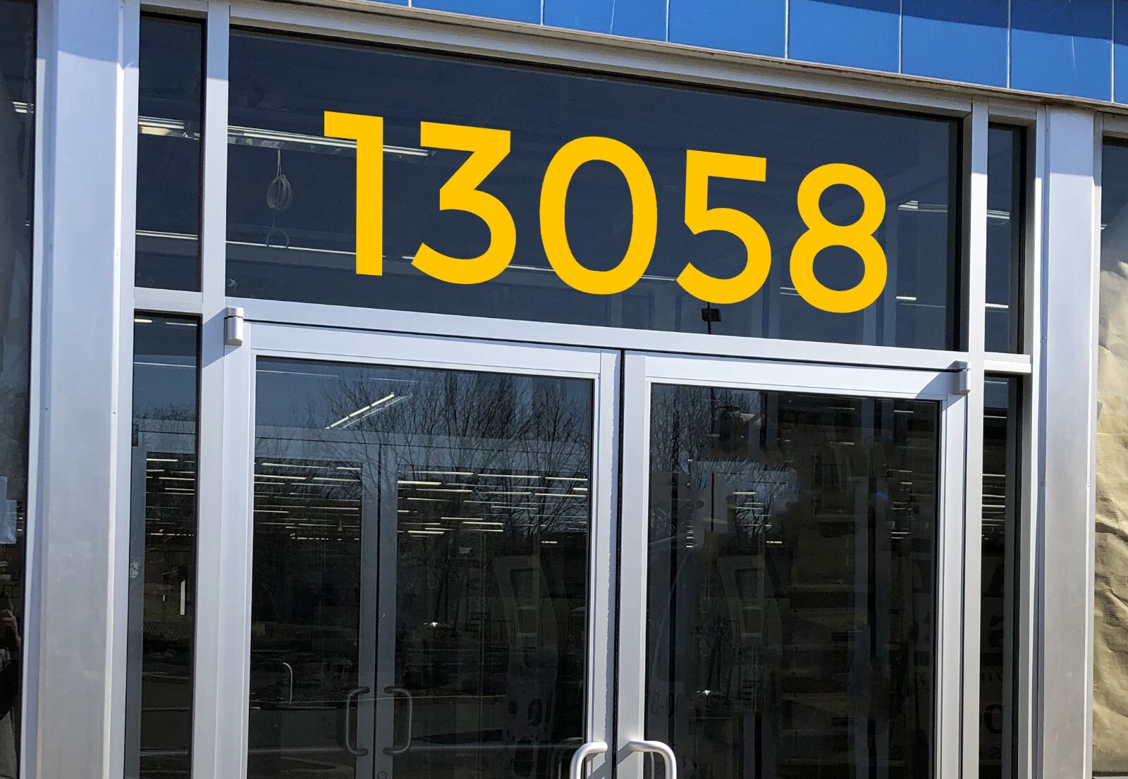Bold Sans Serif Storefront Numbers Vinyl Decal – Transom Office Address – MONT –