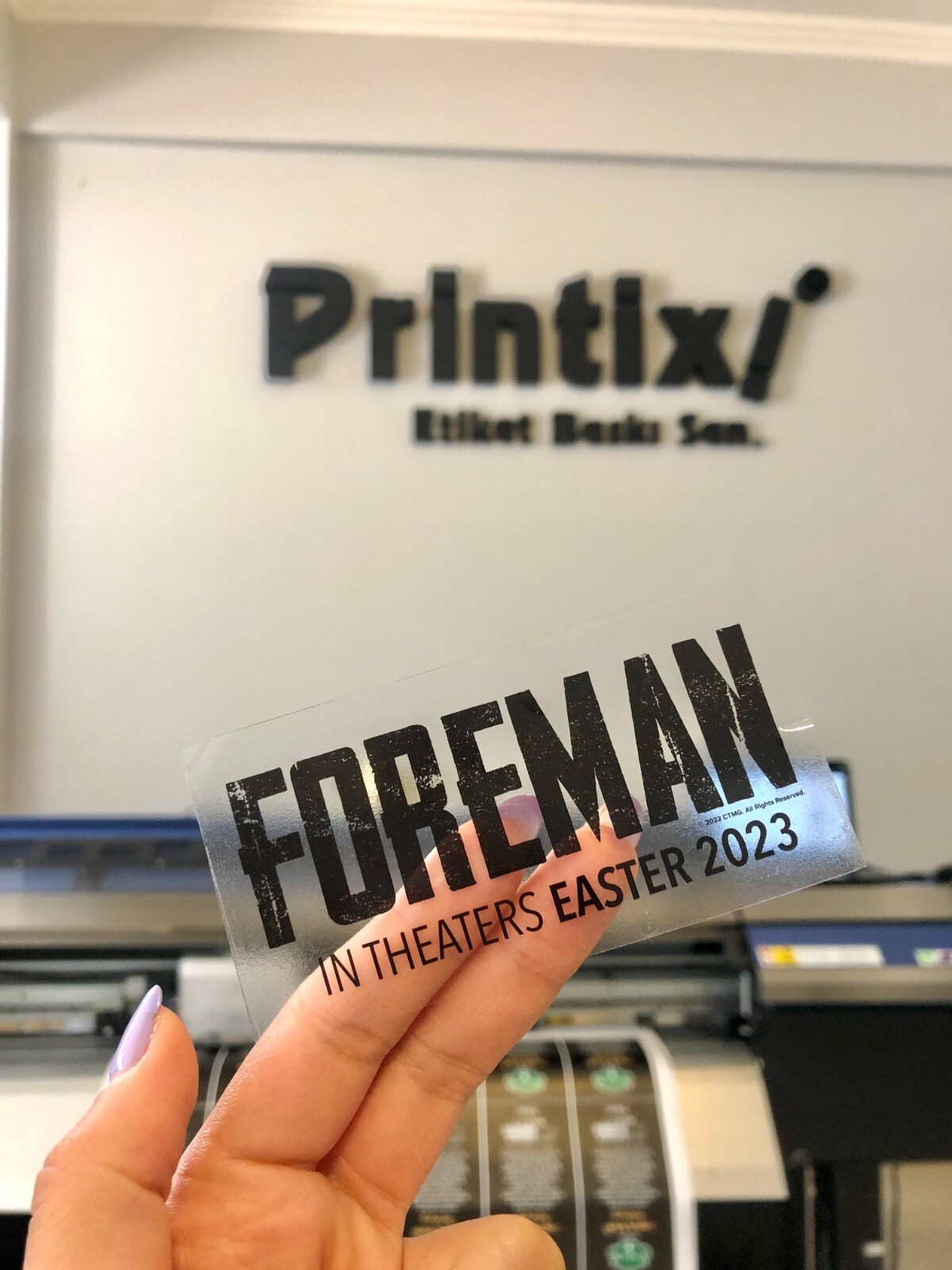 1.000pcs of Custom Clear 1.5 inch Any Shape Colorful Transparent Label