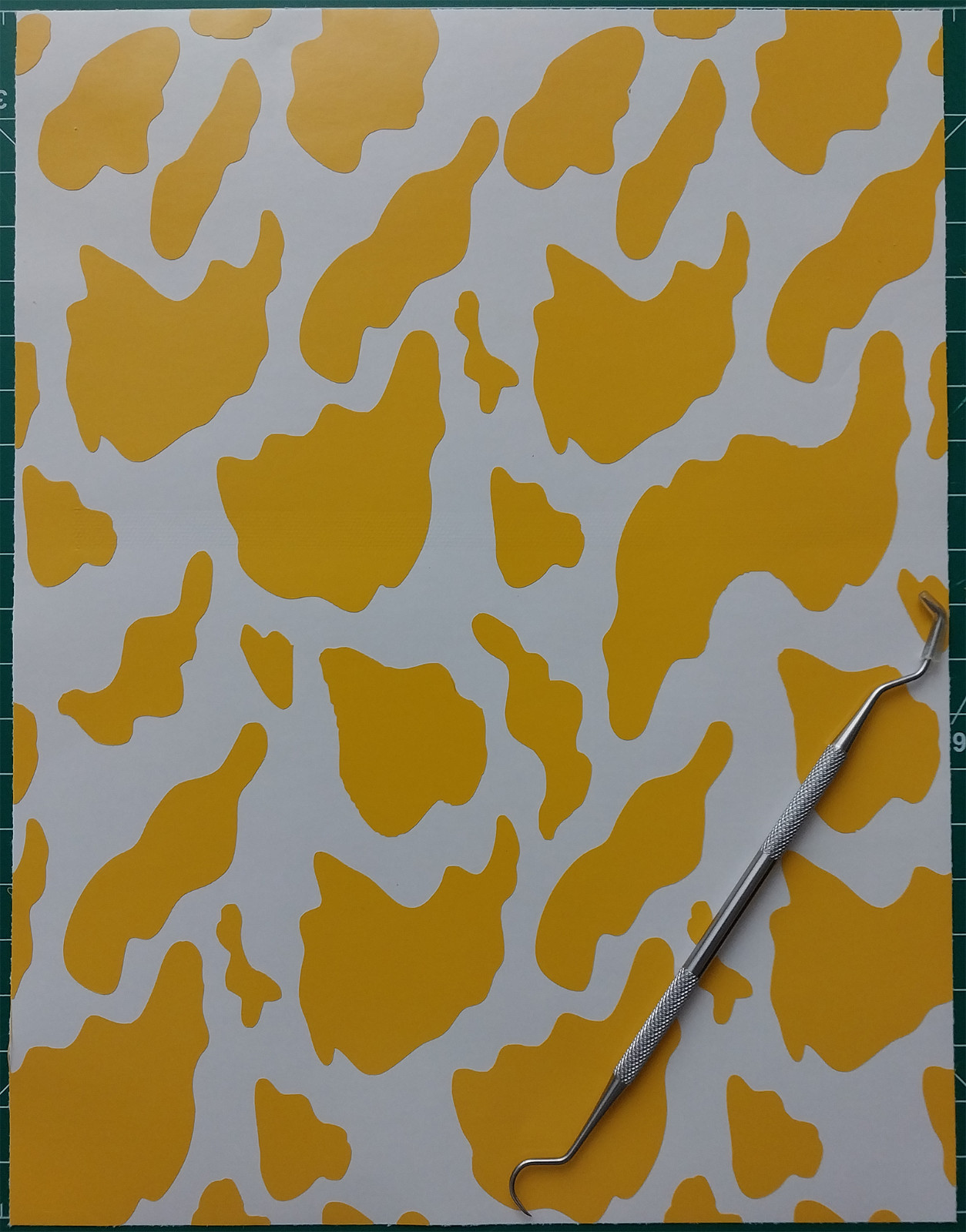 Avery High Bake Vinyl Stencils – Multi Camouflage 2 Sheets for DIY Painting