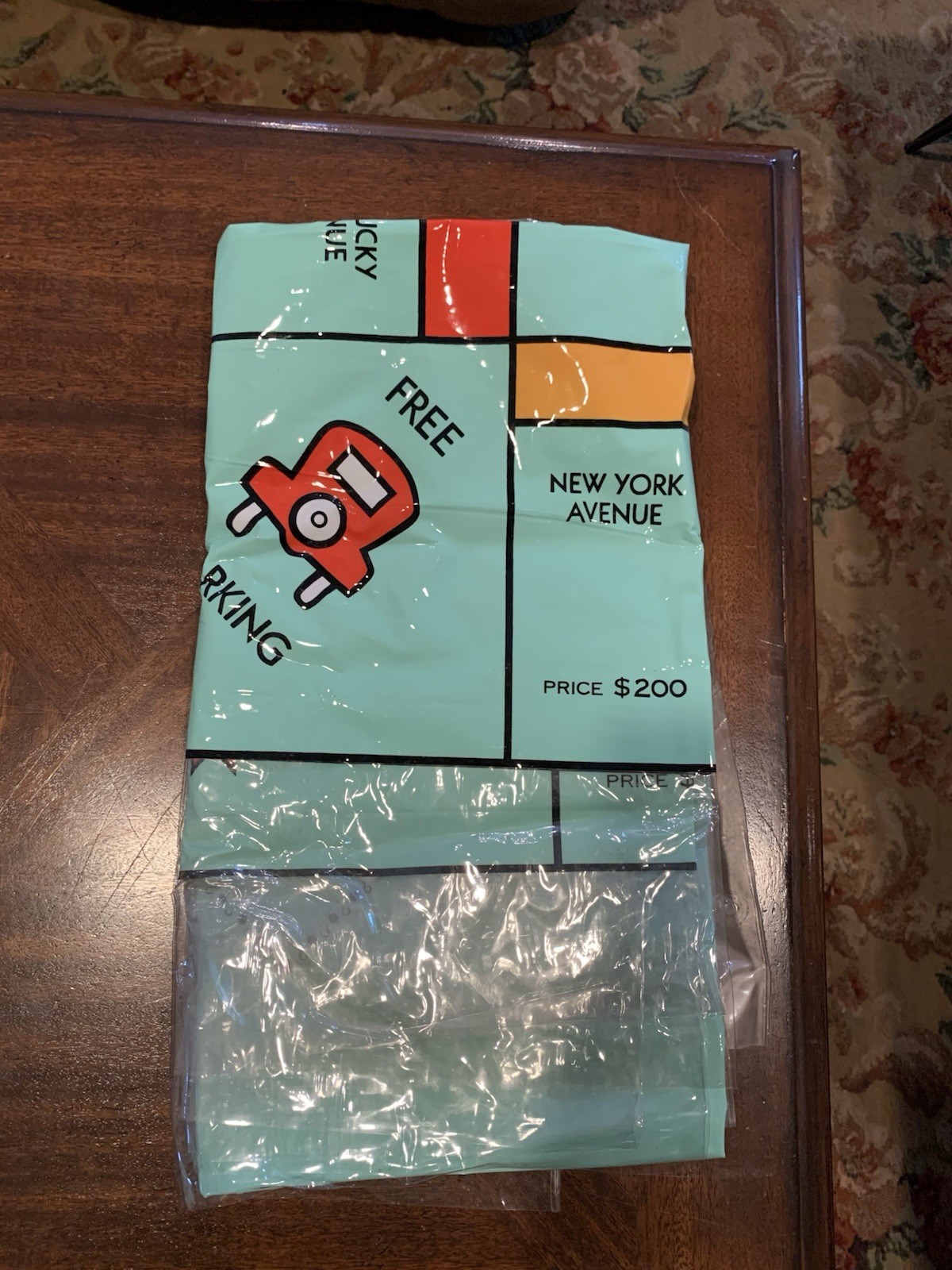 Monopoly Bathroom Set:Towels, shower curtain, garbage can, etc.(see description)