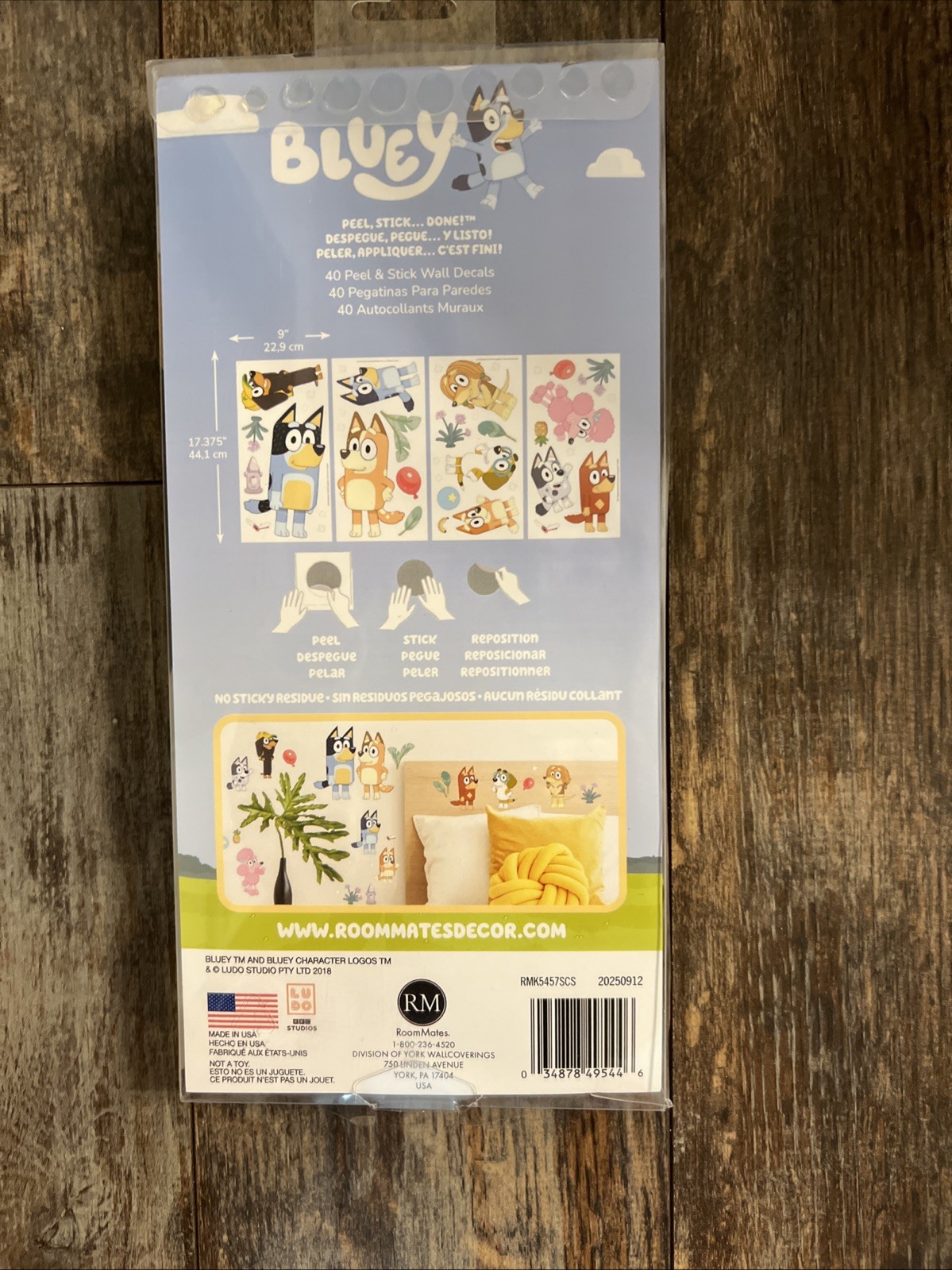 Roommates Bluey Family and Friends Peel and Stick Wall Decals, RMK5457SCS
