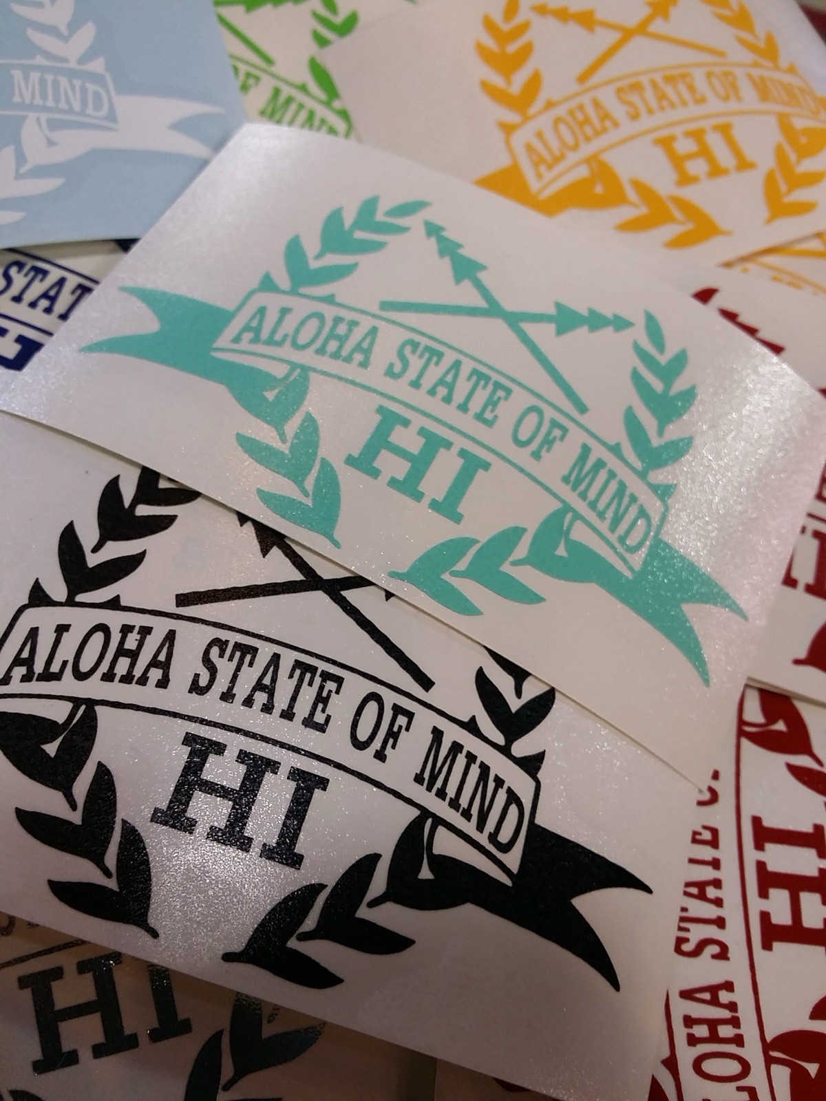 Hawaii Aloha State Crest Sticker Decal Shield 4” or 6" – 16 Colors To Chose From