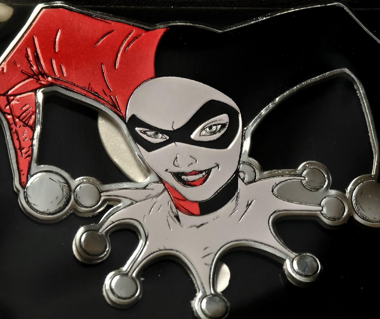 METAL STICKER "HARLEY QUINN" 3 1/4 X 2 1/2" RED BLACK CHROME NICE