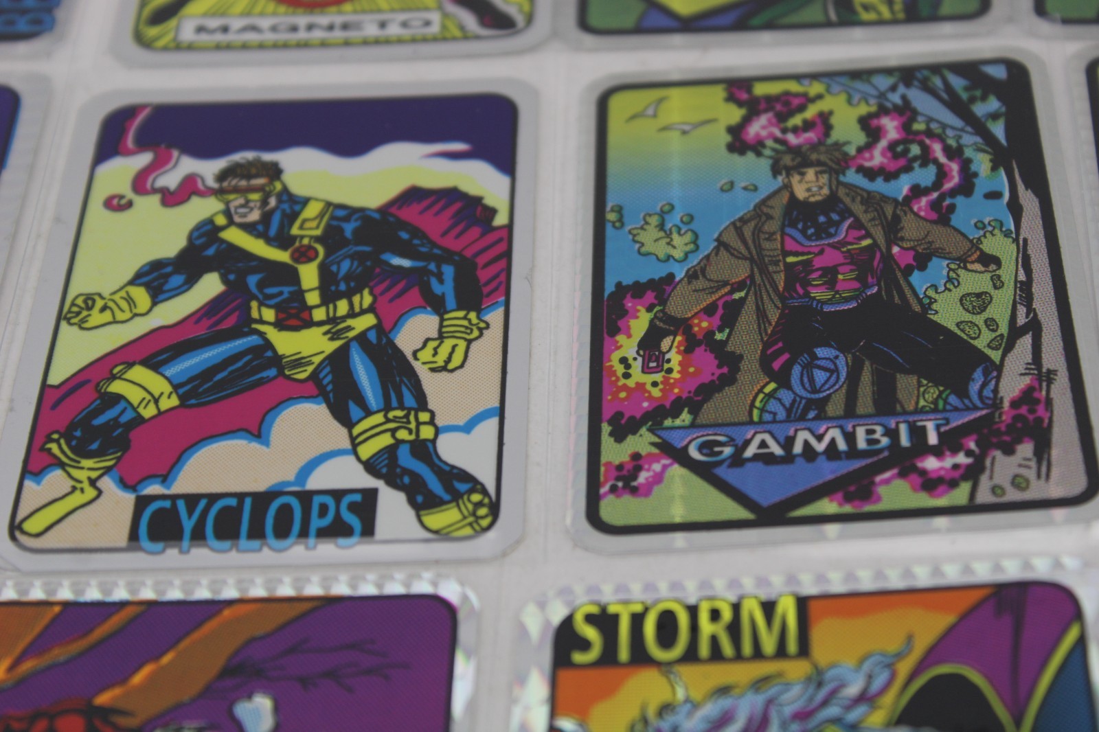 Lot: 32 Vtg Marvel X-Men Foil Prism 90s Vending Machine Stickers Kodak Rare Mint