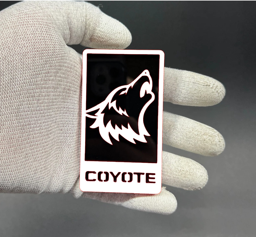 Coyote WHITE – BLACK Car Badge Emblem Grill – Trunk Aggressive Racing Tailgate