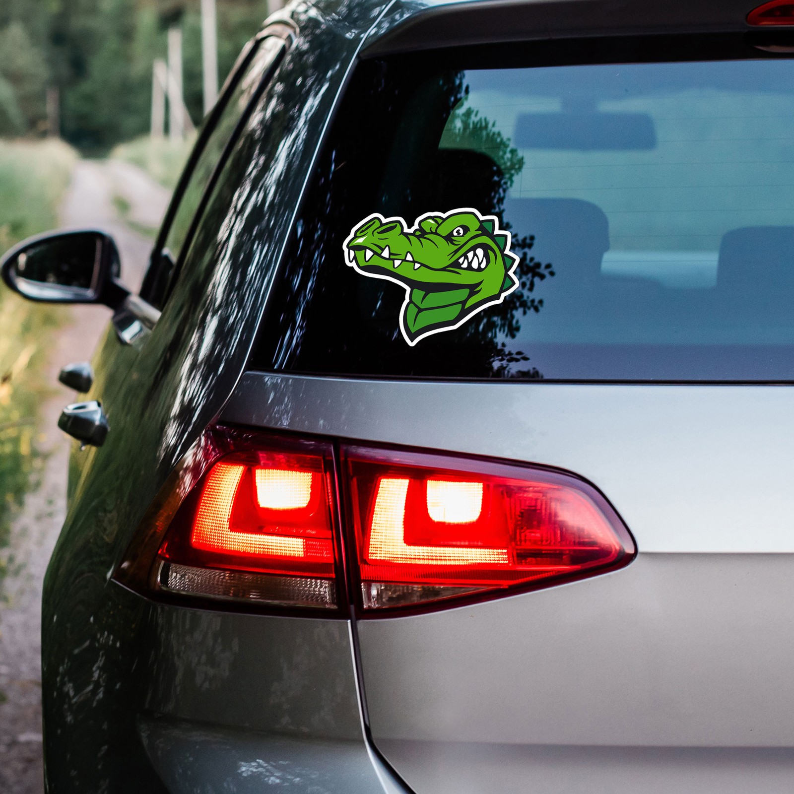 Alligator Crocodile Gator – Vinyl Decal Sticker – Car Window Laptop – ebn12071