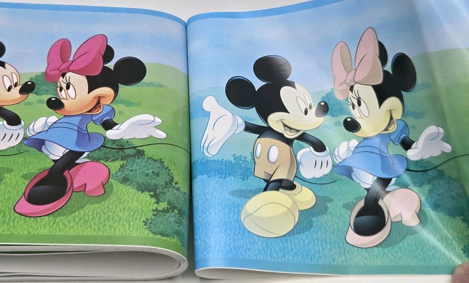 Mickey Mouse & Friends Disney Wall Border Peel & Stick • New Open Box *14ft