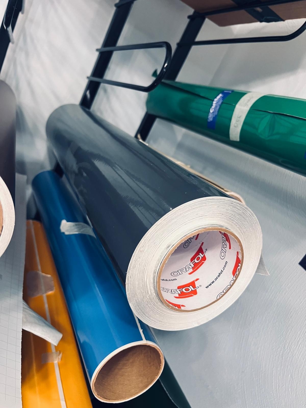 ORACAL 651 Calendered Vinyl Film roll 24 in by 30 yards Dark Grey 073