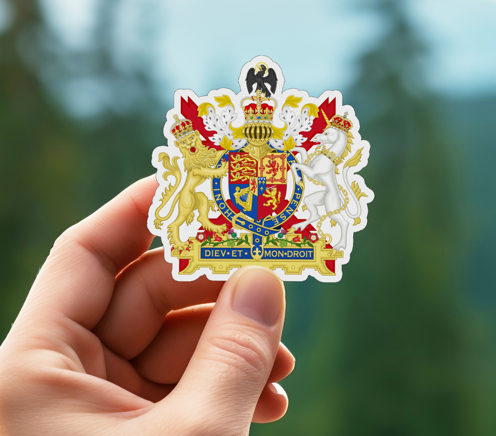 New – The coat of arms of the United Kingdom Vinyl Sticker Decal
